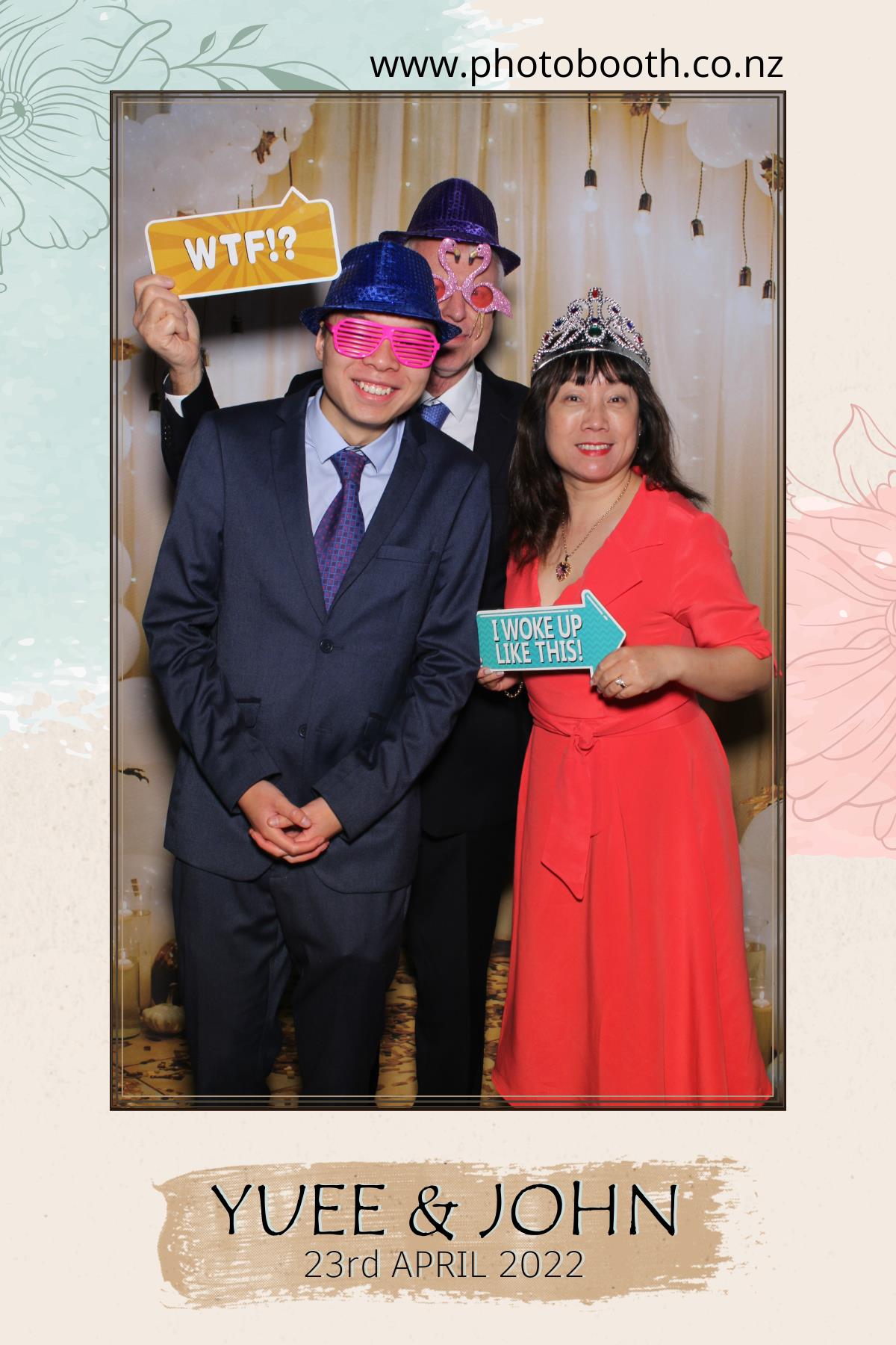 Yuee & John's Wedding | View more photos from the event at gallery.photobooth.co.nz/u/SelfieCentral/Yuee-Johns-Wedding