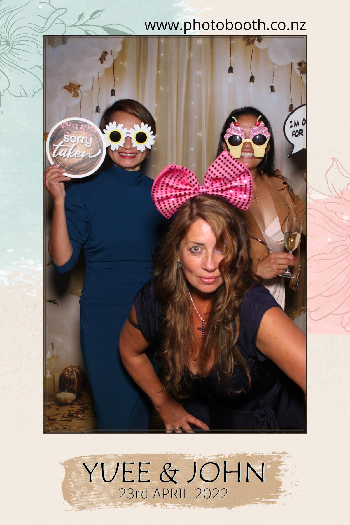 Yuee & John's Wedding | View more photos from the event at gallery.photobooth.co.nz/u/SelfieCentral/Yuee-Johns-Wedding