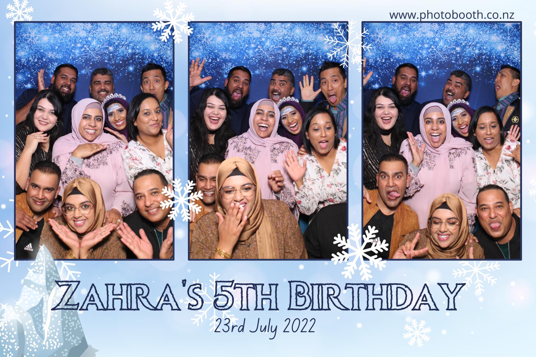 Zahra's 5th Frozen Birthday Party | View more photos from the event at gallery.photobooth.co.nz/u/SelfieCentral/Zahras-5th-Frozen-Birthday-Party