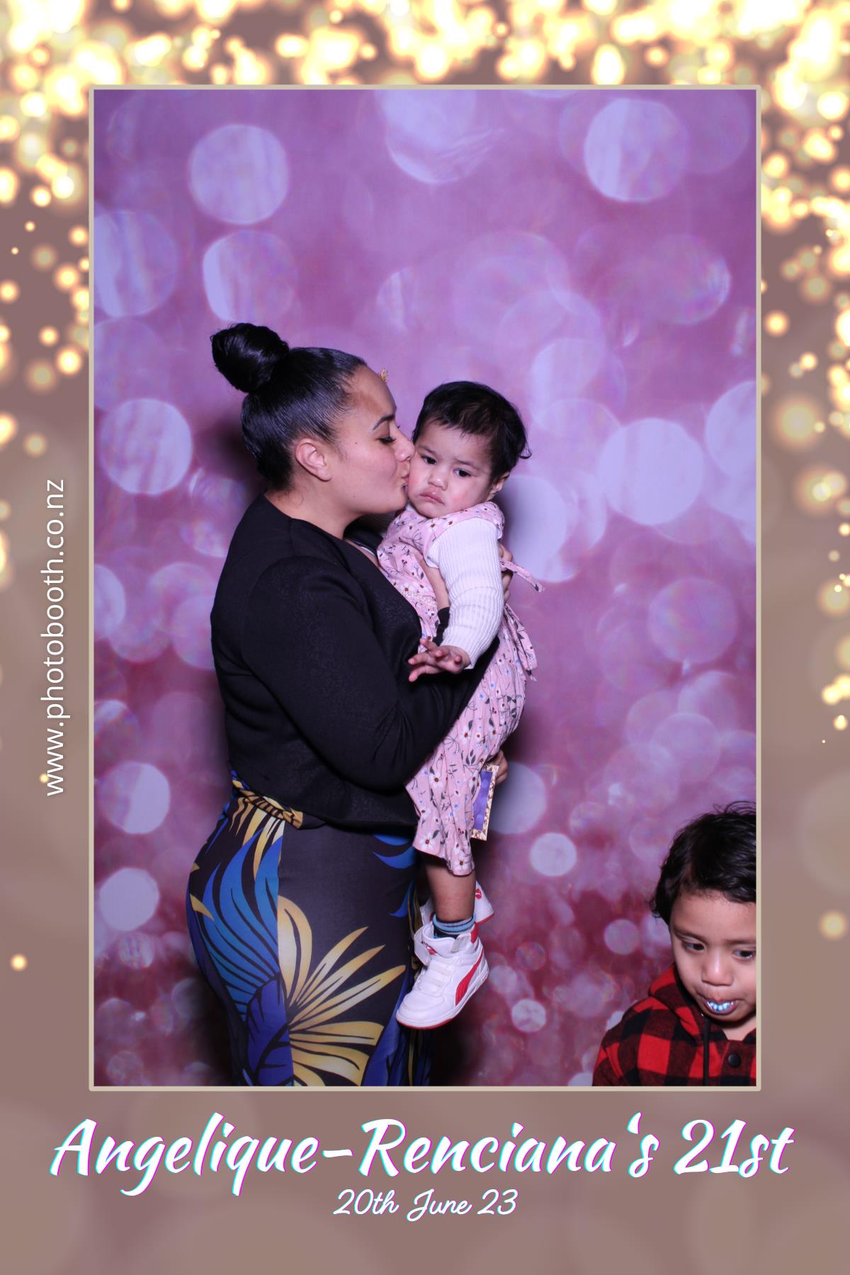 Angelique-Renciana 21st | View more photos from the event at gallery.photobooth.co.nz/u/SelfieCentral/Angelique-Renciana-21st