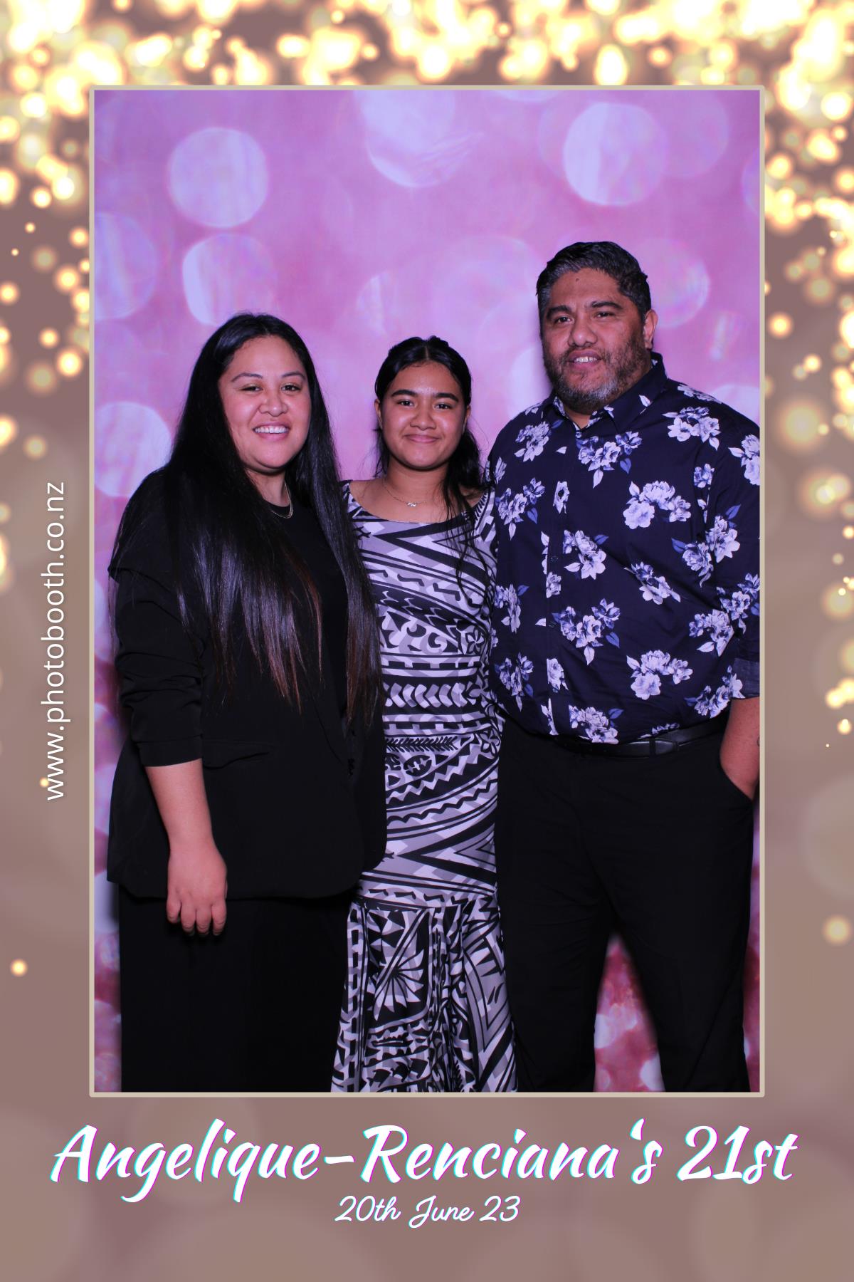 Angelique-Renciana 21st | View more photos from the event at gallery.photobooth.co.nz/u/SelfieCentral/Angelique-Renciana-21st