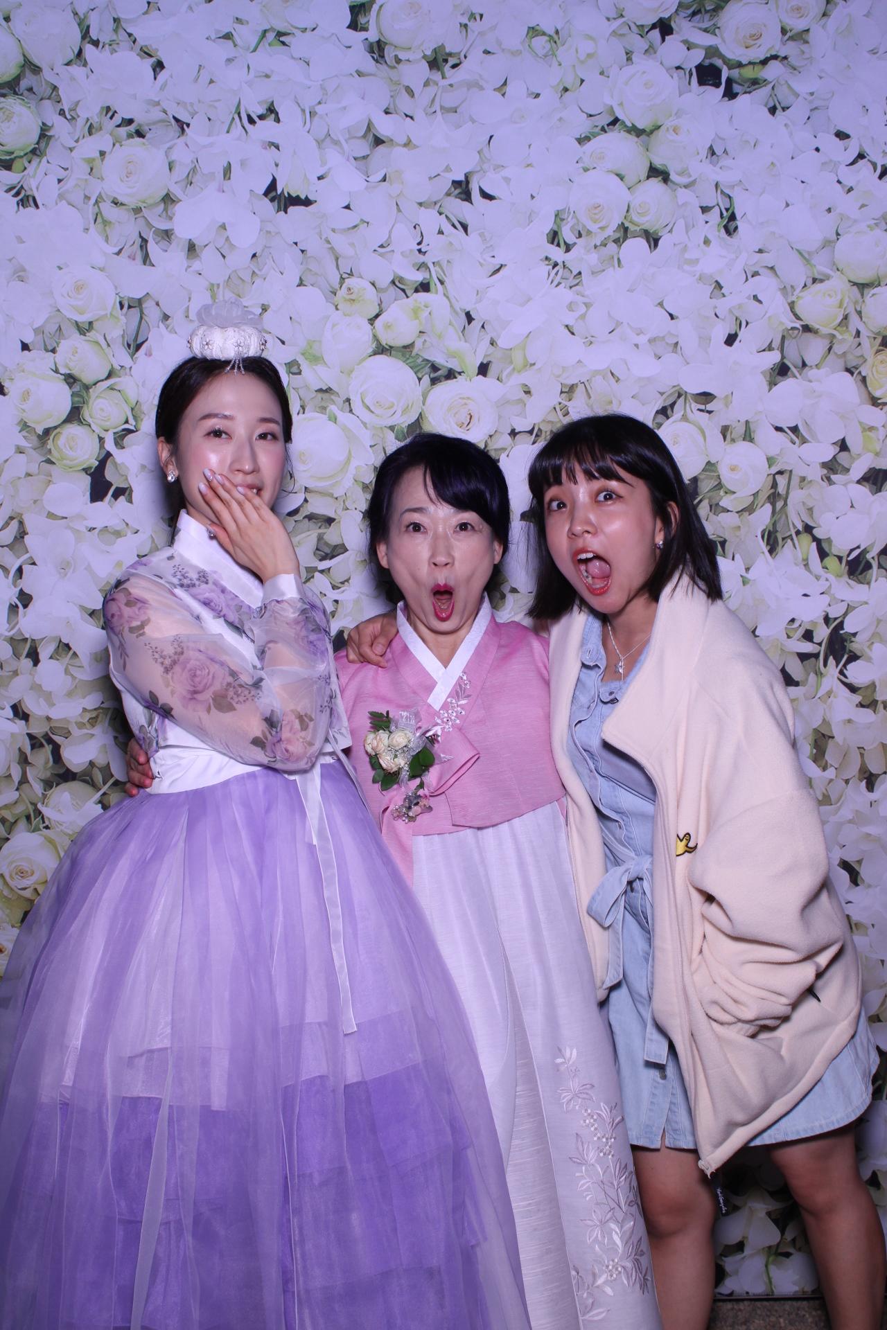 Elizabeth and David's Wedding | View more photos from the event at gallery.photobooth.co.nz/u/SelfieCentral/Elizabeth-and-Davids-Wedding