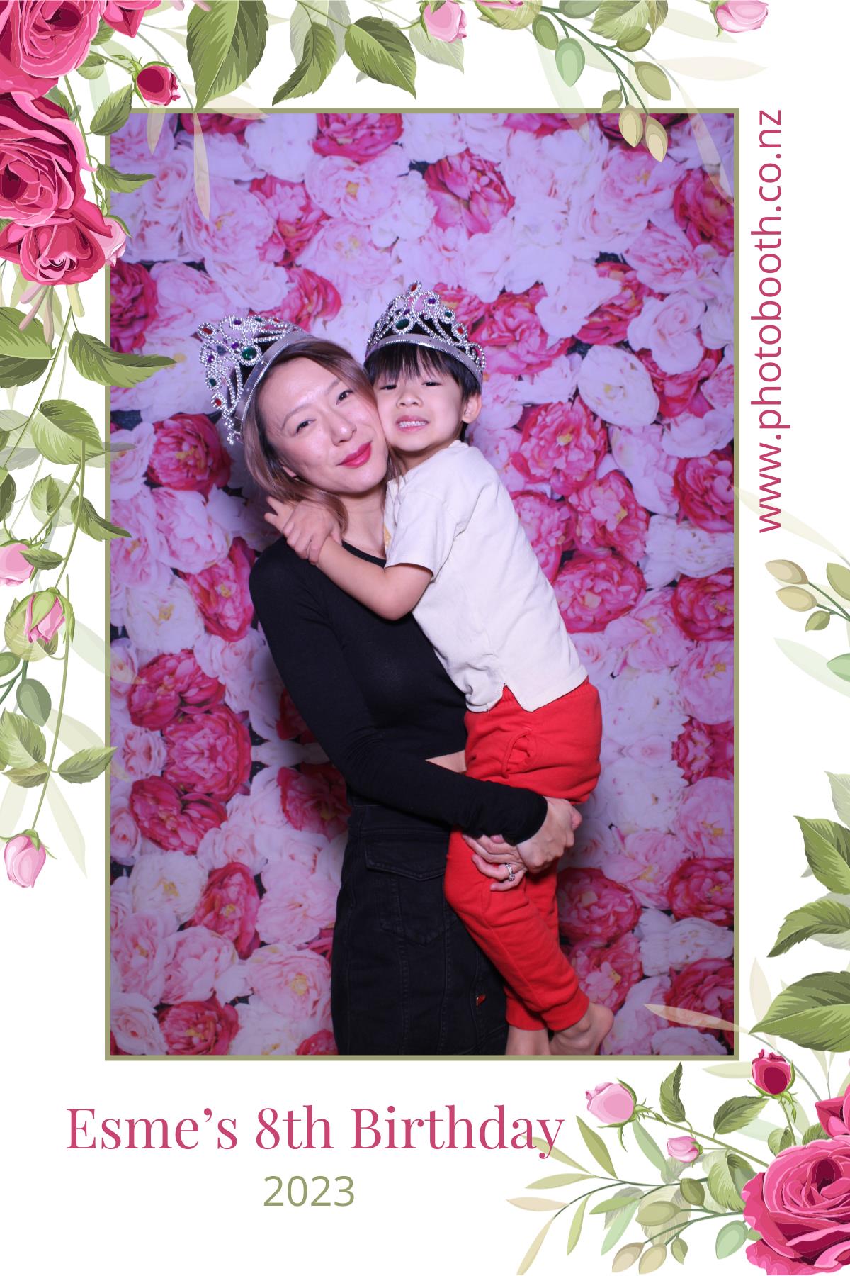 Esme's 8th Birthday | View more photos from the event at gallery.photobooth.co.nz/u/SelfieCentral/Esmes-8th-Birthday