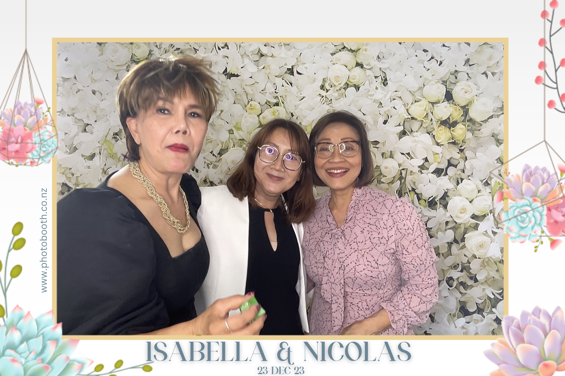 Isabella & Nicolas's Wedding | View more photos from the event at gallery.photobooth.co.nz/u/SelfieCentral/Isabella-Nicolass-Wedding