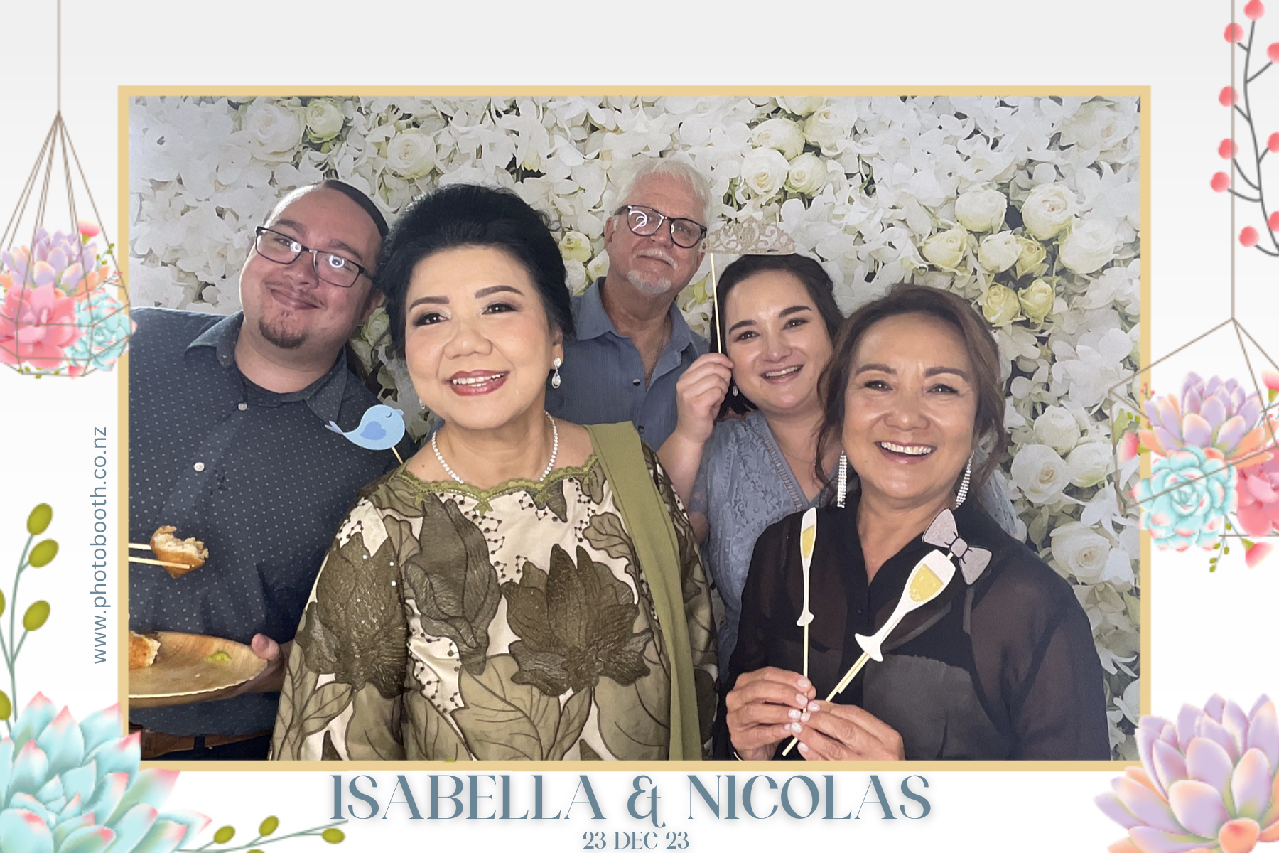 Isabella & Nicolas's Wedding | View more photos from the event at gallery.photobooth.co.nz/u/SelfieCentral/Isabella-Nicolass-Wedding