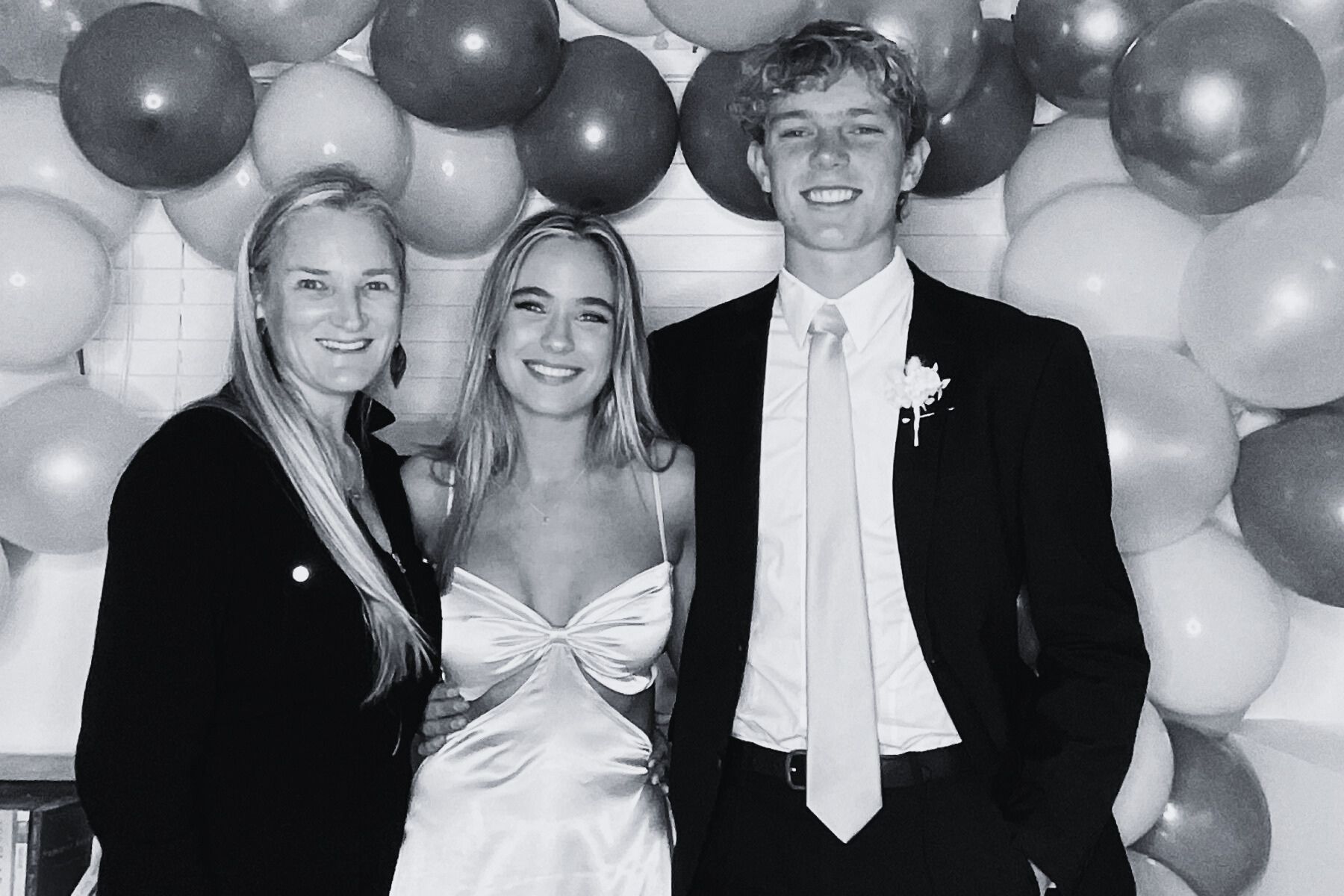 Izzy's Pre Ball | View more photos from the event at gallery.photobooth.co.nz/u/SelfieCentral/Izzys-Pre-Ball-0