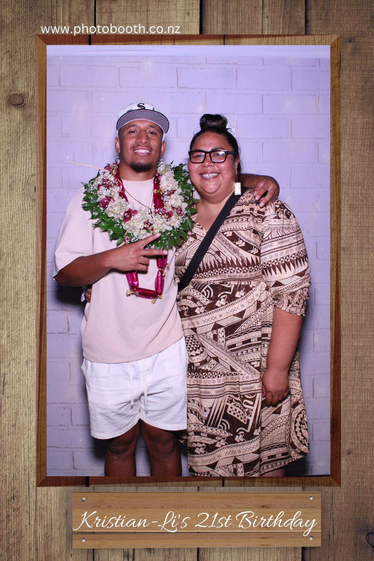 Kristian-Li's 21st | View more photos from the event at gallery.photobooth.co.nz/u/SelfieCentral/Kristian-Lis-21st