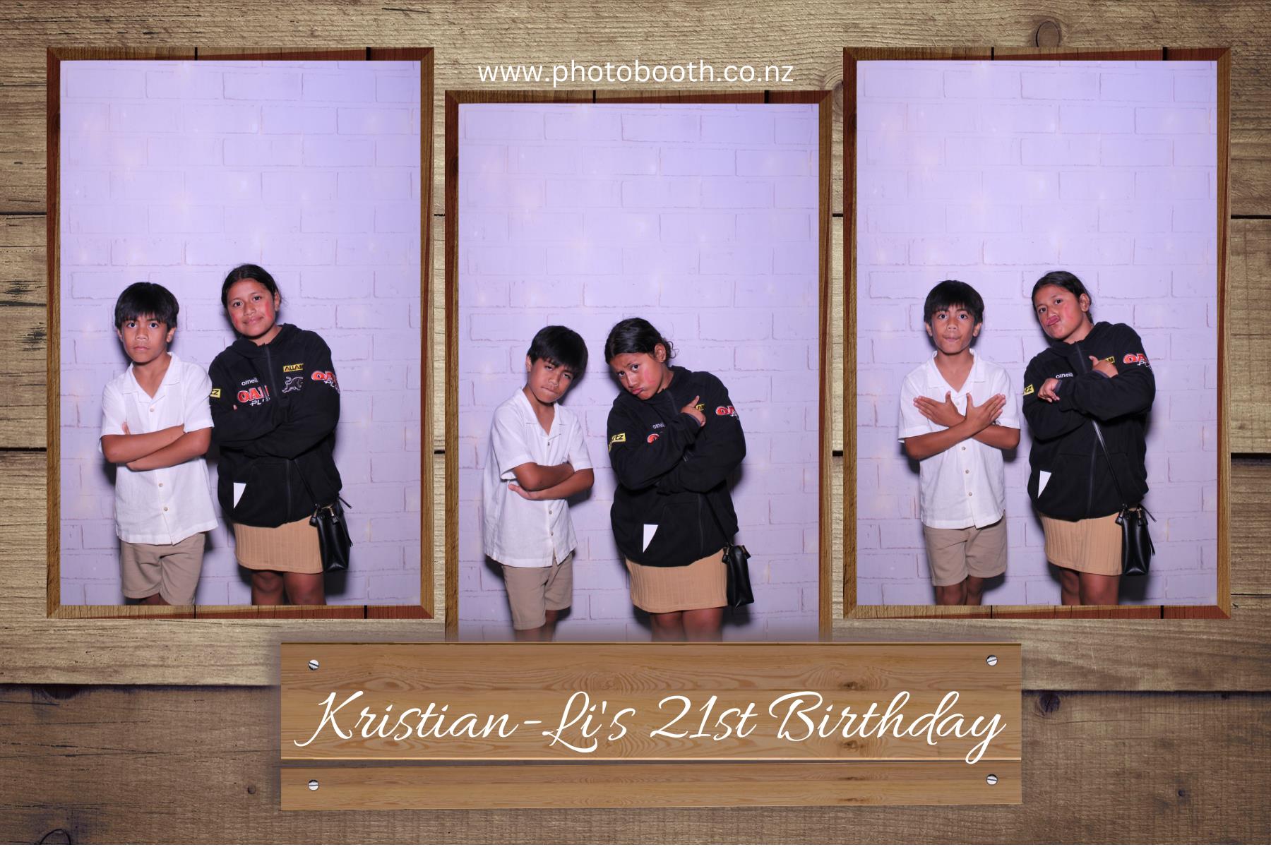 Kristian-Li's 21st | View more photos from the event at gallery.photobooth.co.nz/u/SelfieCentral/Kristian-Lis-21st