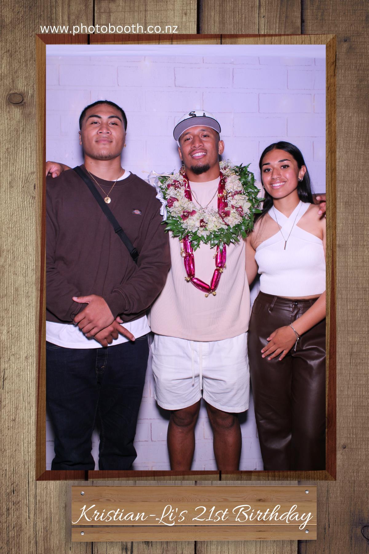 Kristian-Li's 21st | View more photos from the event at gallery.photobooth.co.nz/u/SelfieCentral/Kristian-Lis-21st