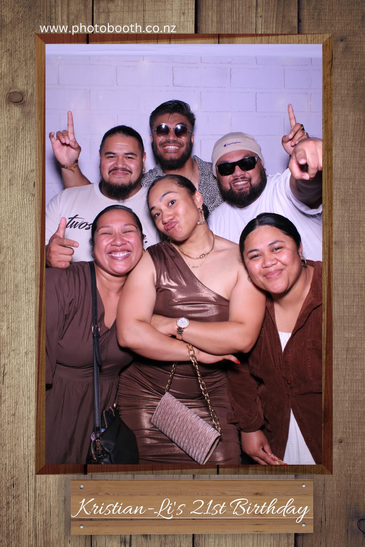 Kristian-Li's 21st | View more photos from the event at gallery.photobooth.co.nz/u/SelfieCentral/Kristian-Lis-21st