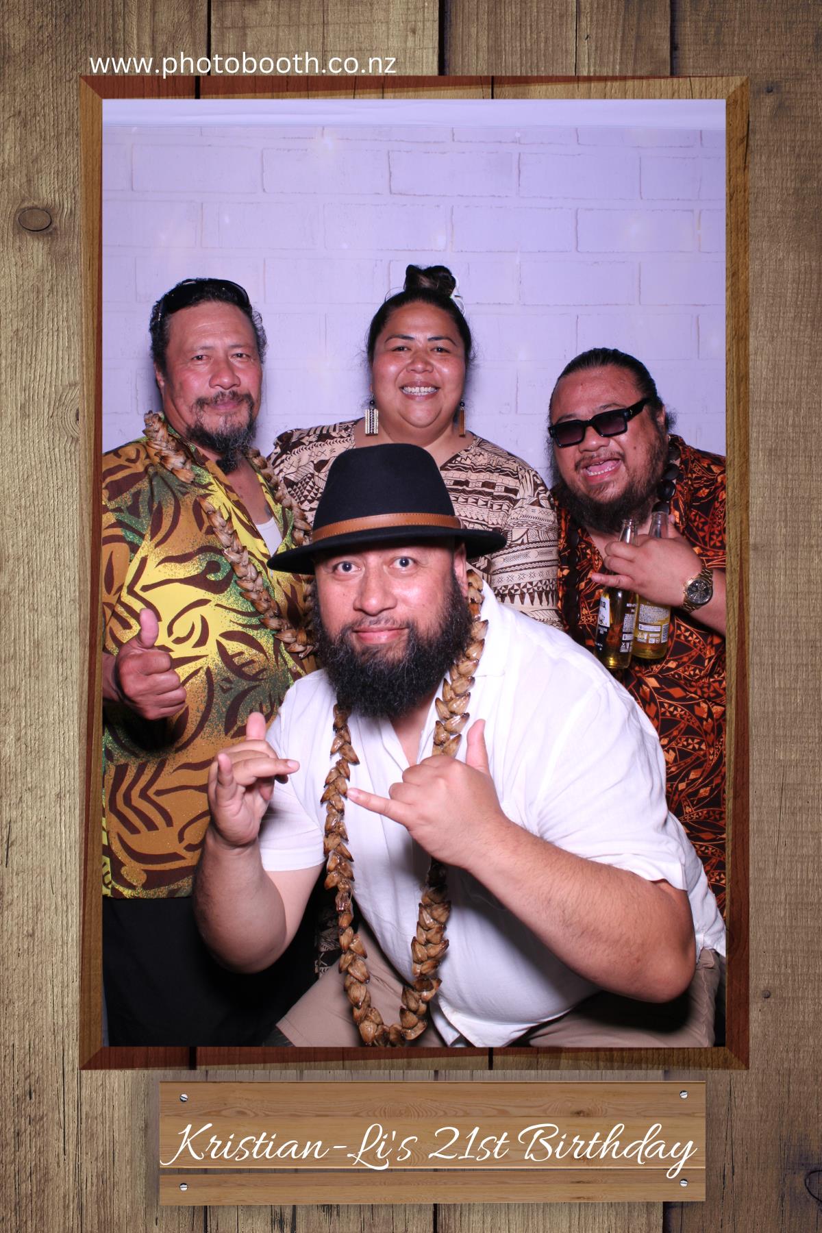 Kristian-Li's 21st | View more photos from the event at gallery.photobooth.co.nz/u/SelfieCentral/Kristian-Lis-21st