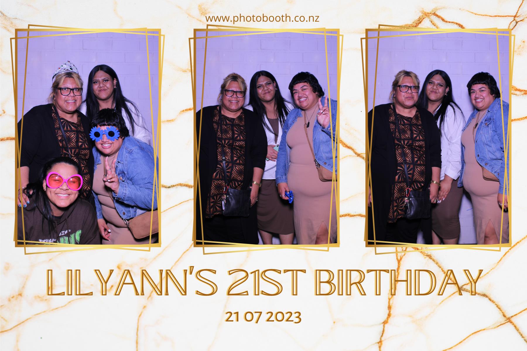Lilyann's 21st | View more photos from the event at gallery.photobooth.co.nz/u/SelfieCentral/Lilyanns-21st