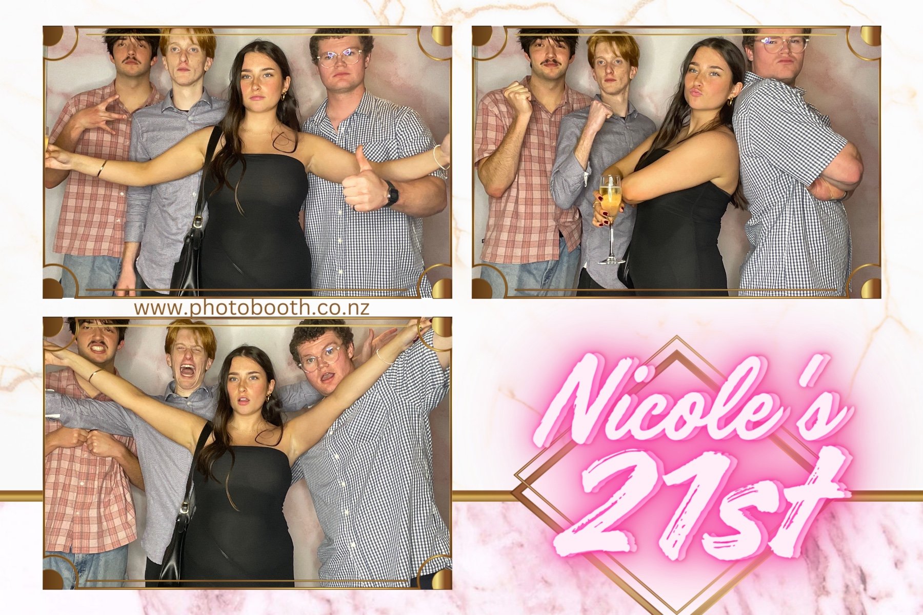 Nicole's 21st | View more photos from the event at gallery.photobooth.co.nz/u/SelfieCentral/Nicoles-21st