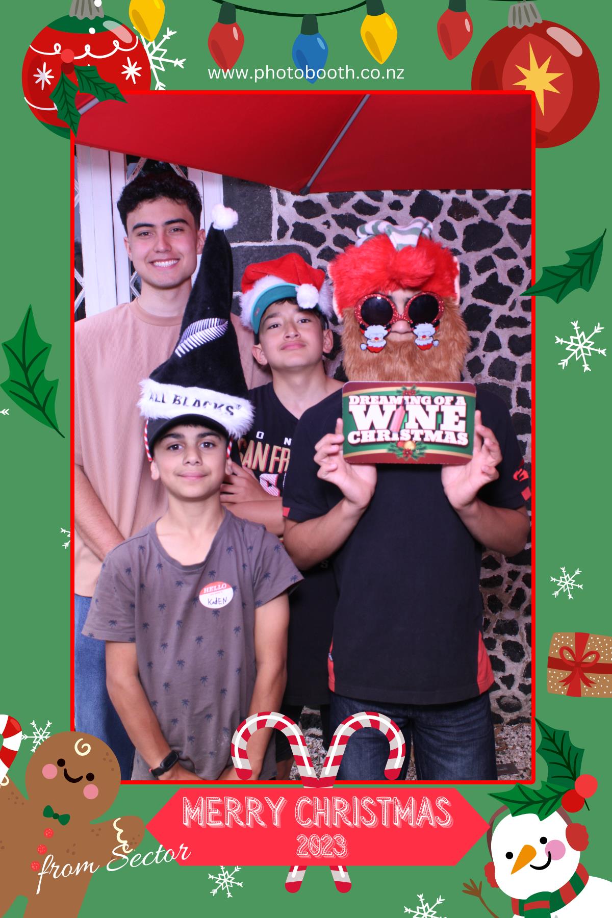 Sektor Christmas Party | View more photos from the event at gallery.photobooth.co.nz/u/SelfieCentral/Sektor-Christmas-Party-0