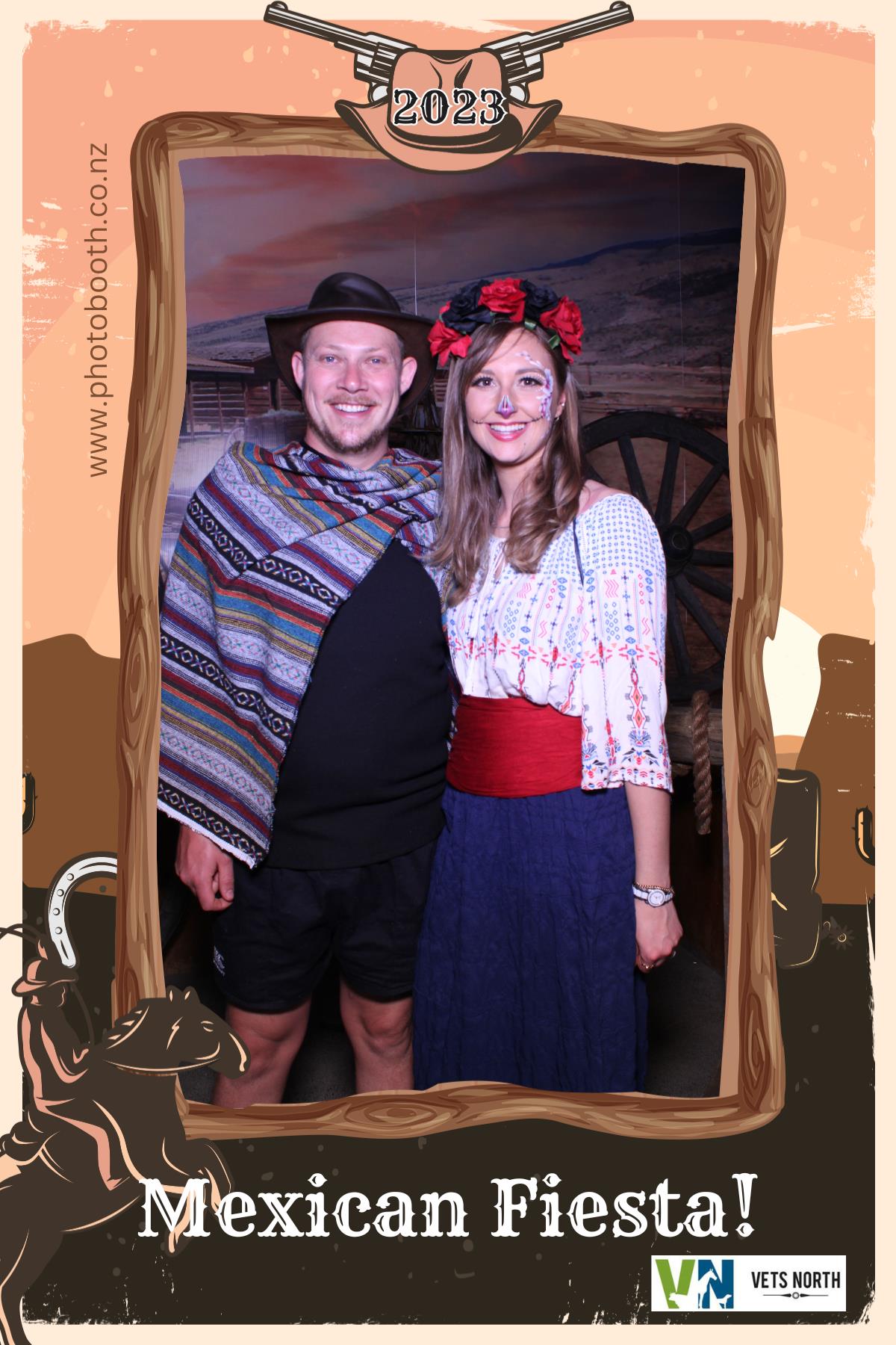 Vets North Christmas Party | View more photos from the event at gallery.photobooth.co.nz/u/SelfieCentral/Vets-North-Christmas-Party