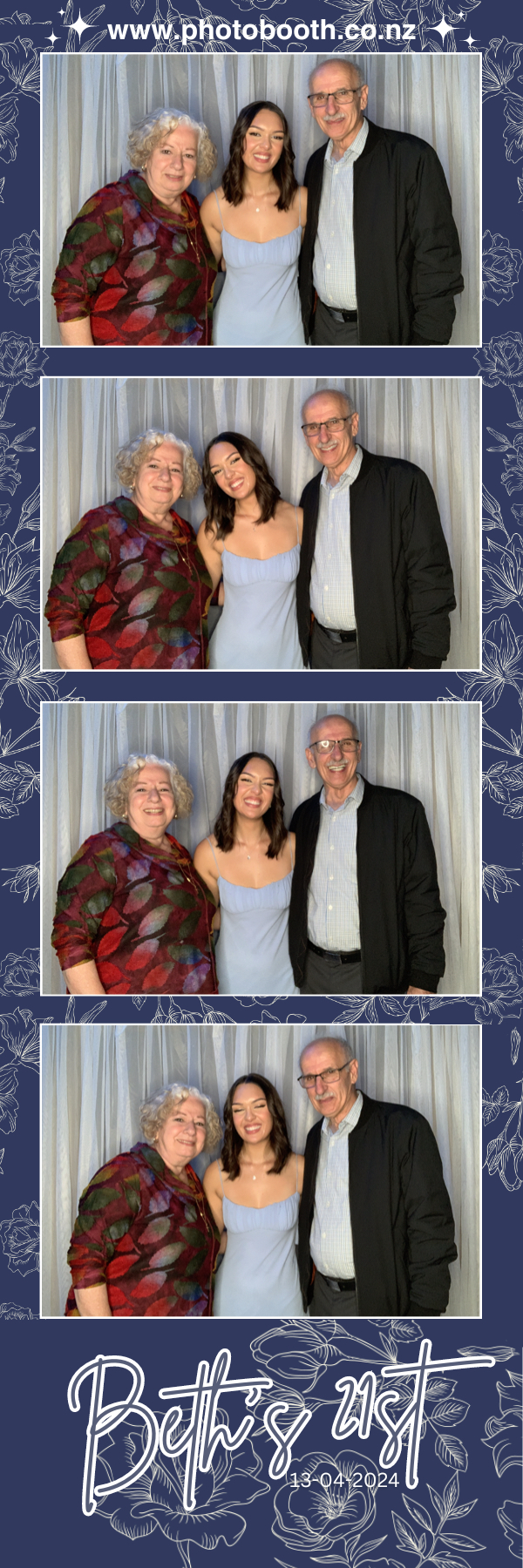 Beth's 21st | View more photos from the event at gallery.photobooth.co.nz/u/SelfieCentral/Beths-21st