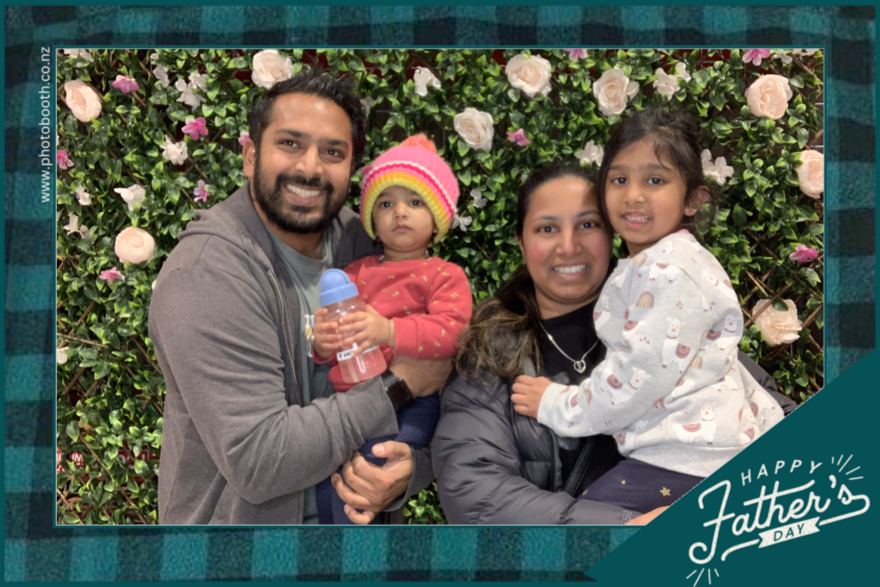 Bunnings Father's Day Family NIght | View more photos from the event at gallery.photobooth.co.nz/u/SelfieCentral/Bunnings-Fathers-Day-Family-NIght