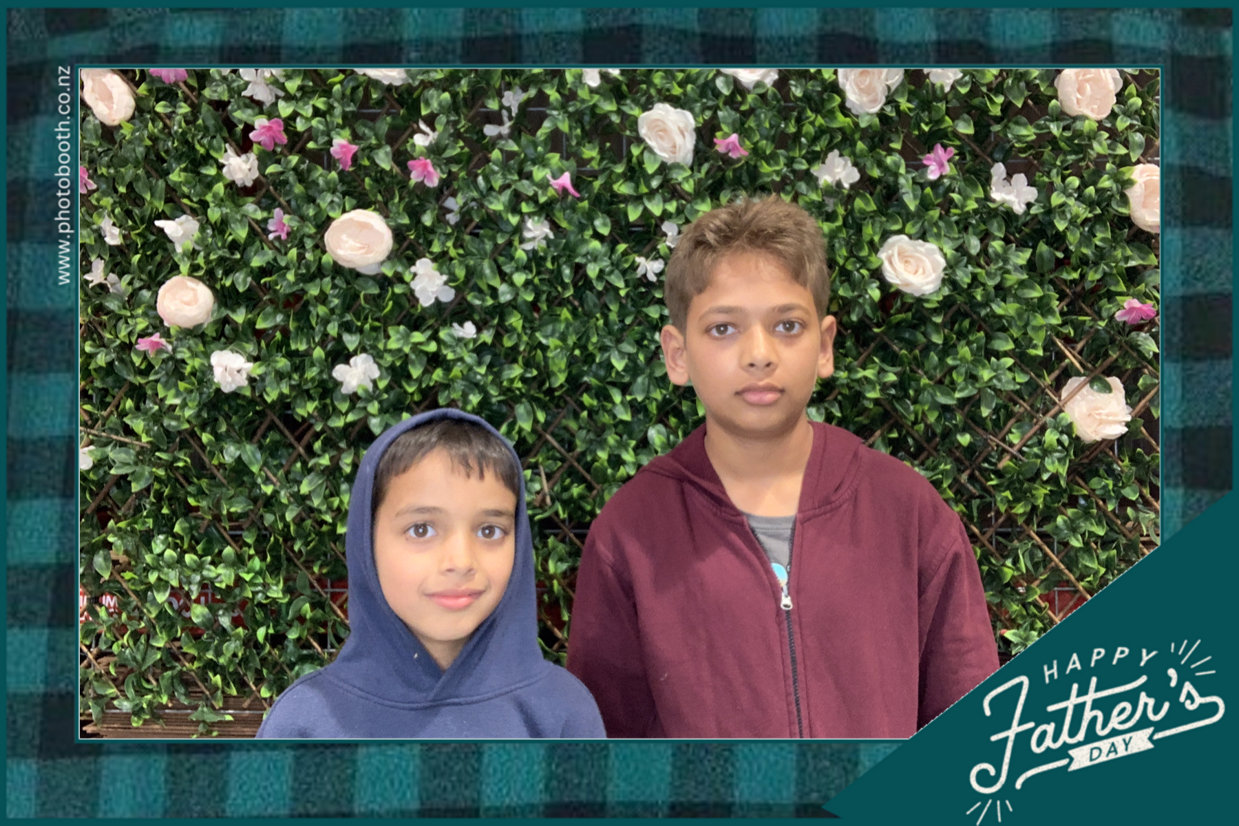 Bunnings Father's Day Family NIght | View more photos from the event at gallery.photobooth.co.nz/u/SelfieCentral/Bunnings-Fathers-Day-Family-NIght