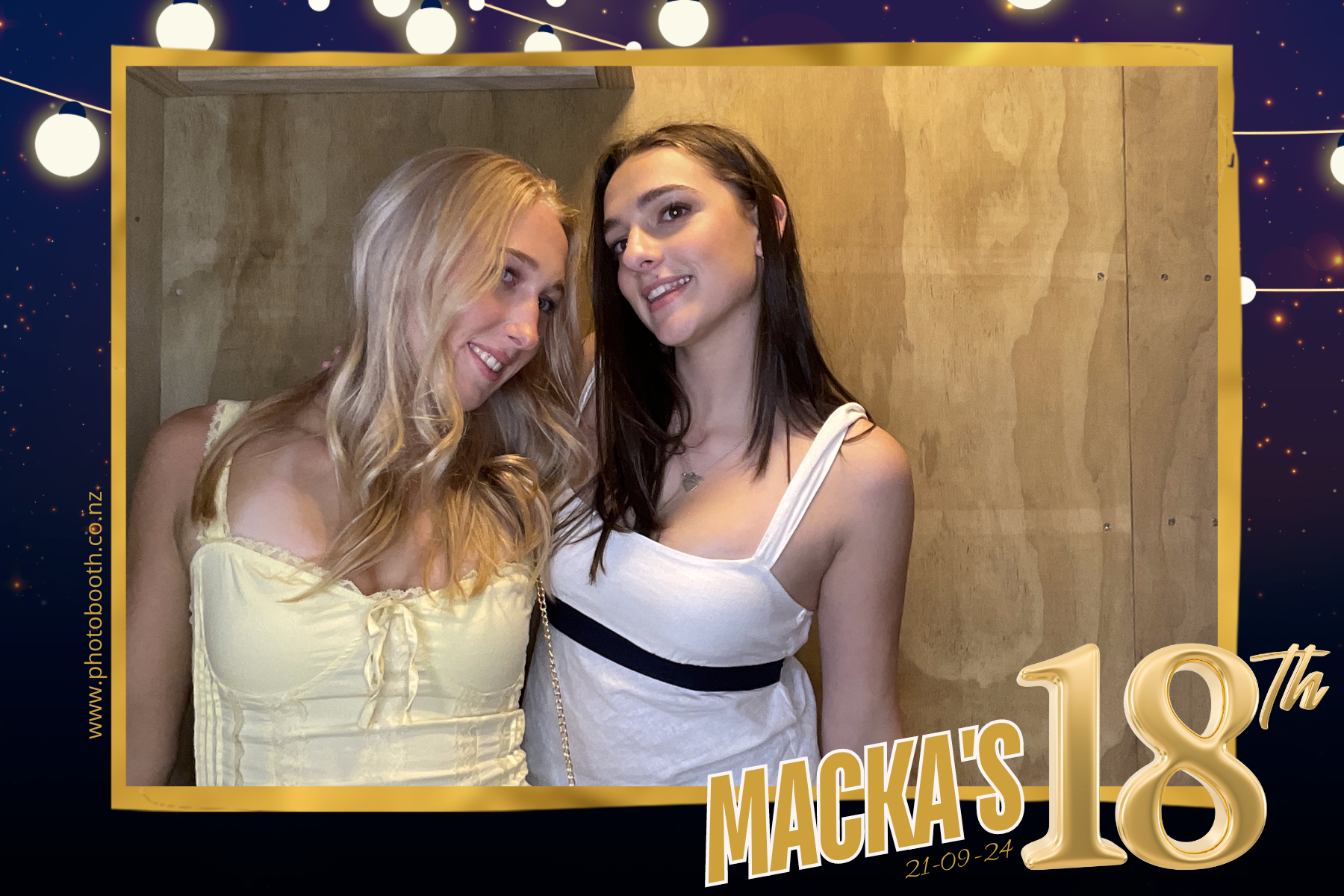 Hugo's 18th | View more photos from the event at gallery.photobooth.co.nz/u/SelfieCentral/Hugos-18th