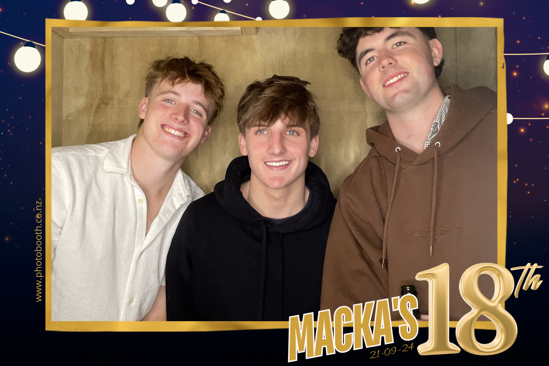 Hugo's 18th | View more photos from the event at gallery.photobooth.co.nz/u/SelfieCentral/Hugos-18th