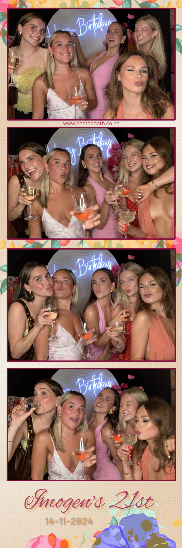 Imogen’s 21st | View more photos from the event at gallery.photobooth.co.nz/u/SelfieCentral/Imogen’s-21st