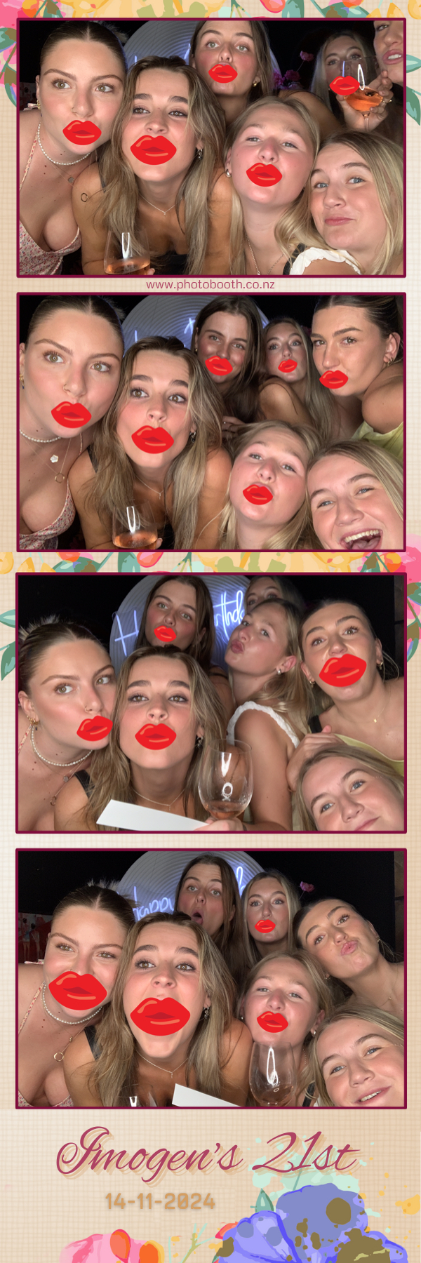 Imogen’s 21st | View more photos from the event at gallery.photobooth.co.nz/u/SelfieCentral/Imogen’s-21st