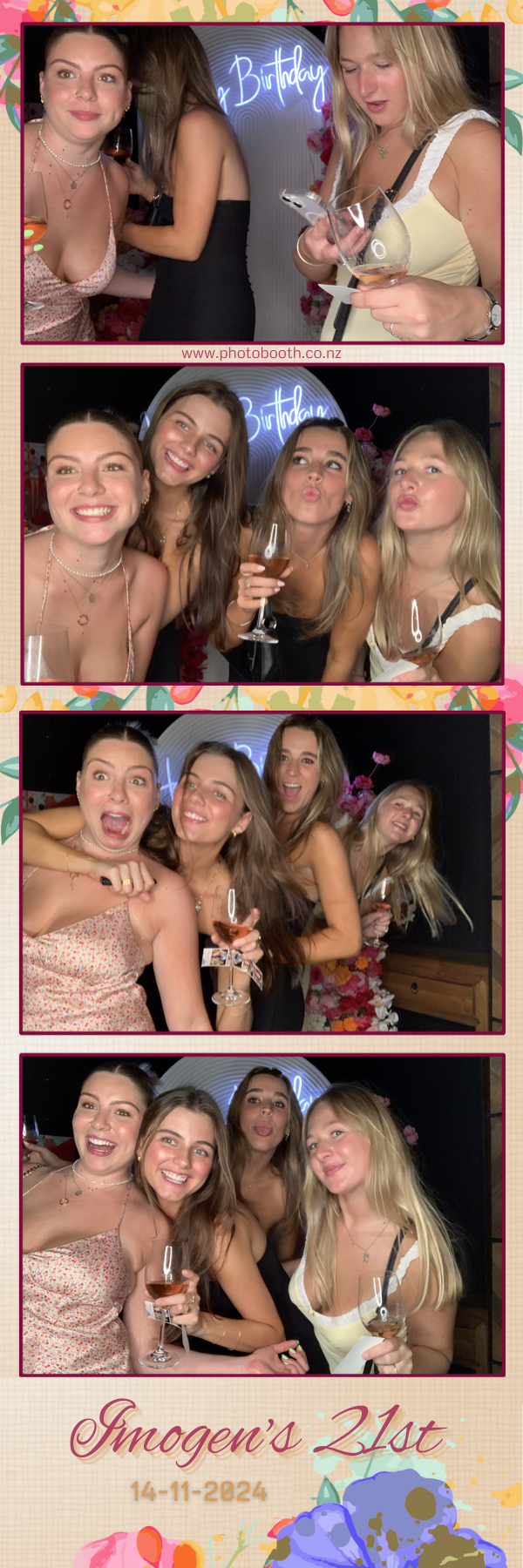 Imogen’s 21st | View more photos from the event at gallery.photobooth.co.nz/u/SelfieCentral/Imogen’s-21st
