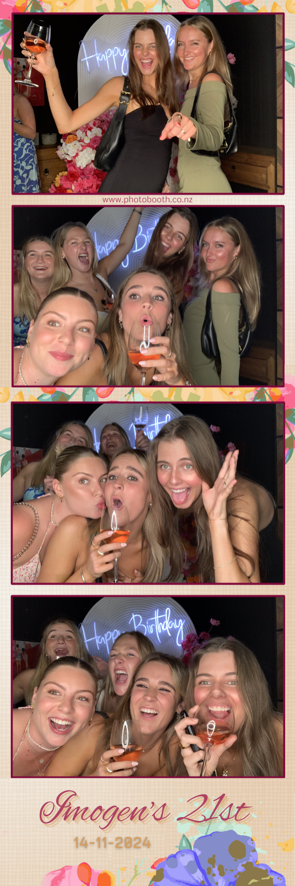 Imogen’s 21st | View more photos from the event at gallery.photobooth.co.nz/u/SelfieCentral/Imogen’s-21st