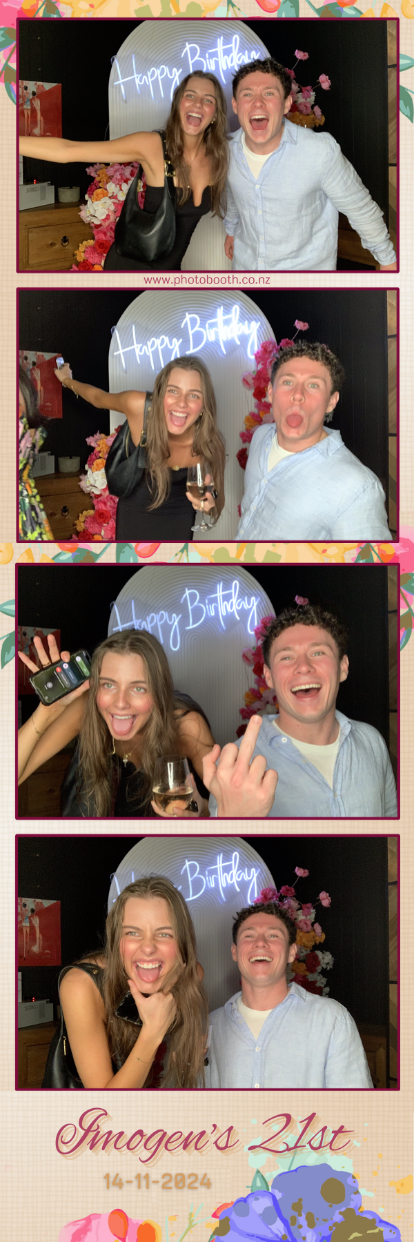 Imogen’s 21st | View more photos from the event at gallery.photobooth.co.nz/u/SelfieCentral/Imogen’s-21st
