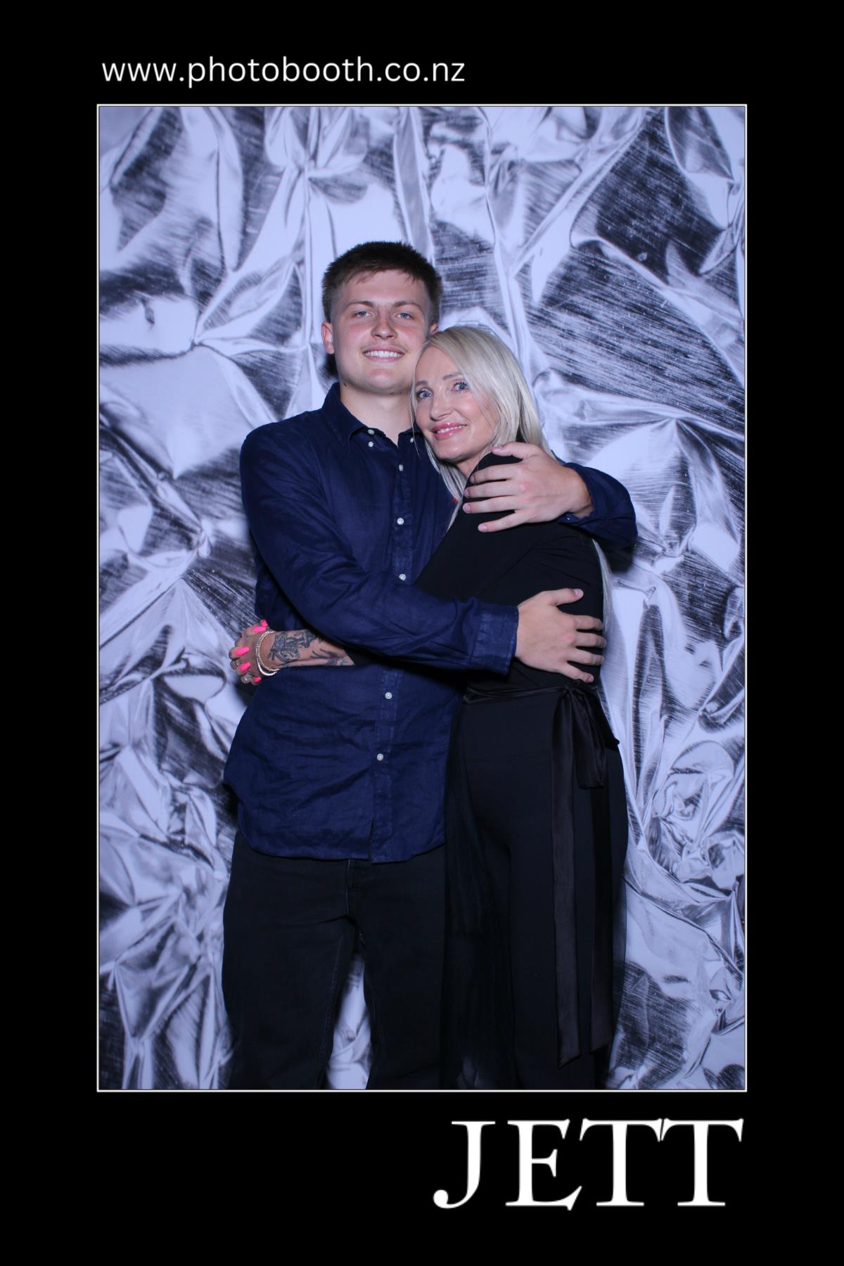 Jett's 21st | View more photos from the event at gallery.photobooth.co.nz/u/SelfieCentral/Jetts-21st