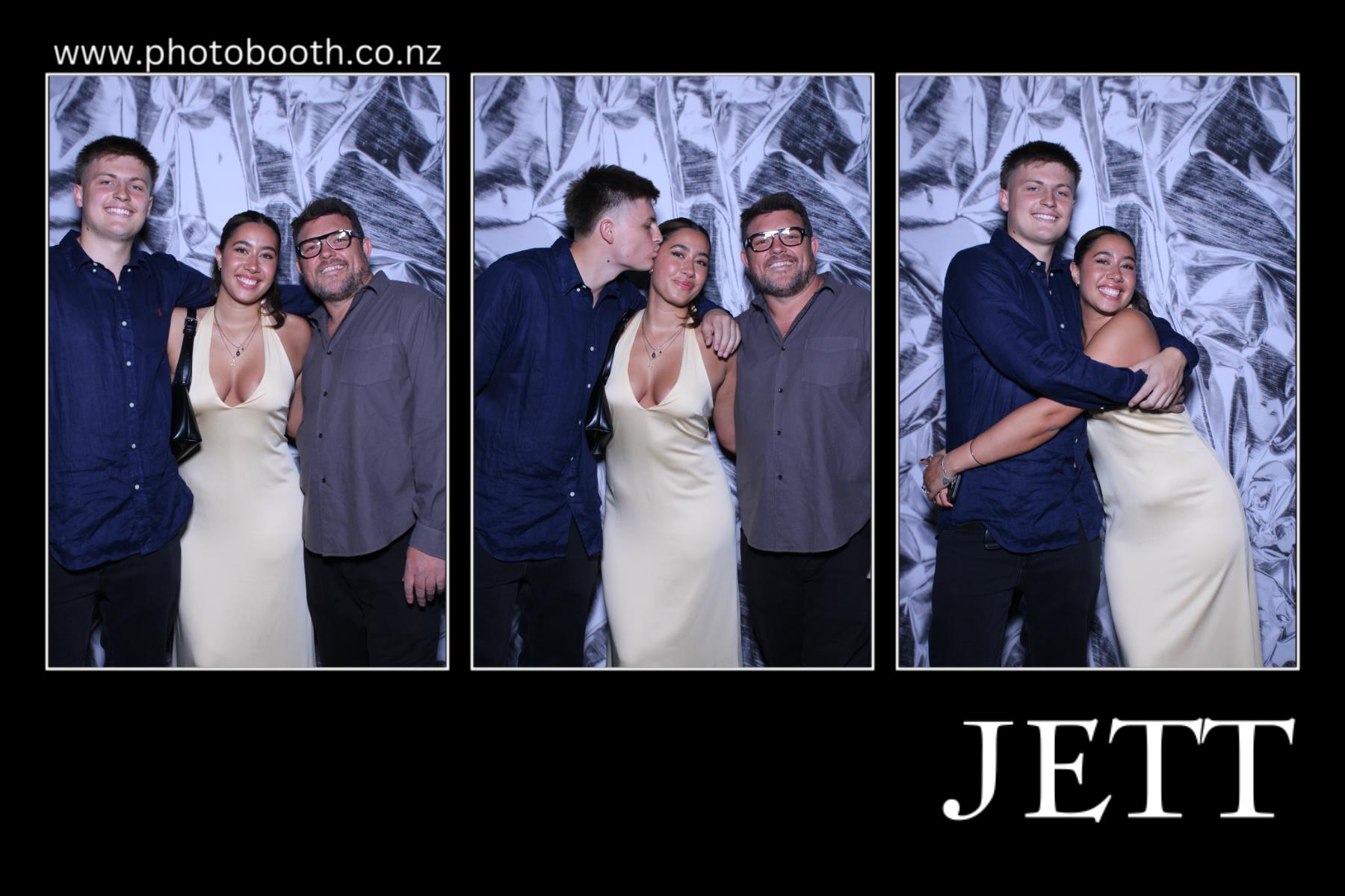Jett's 21st | View more photos from the event at gallery.photobooth.co.nz/u/SelfieCentral/Jetts-21st