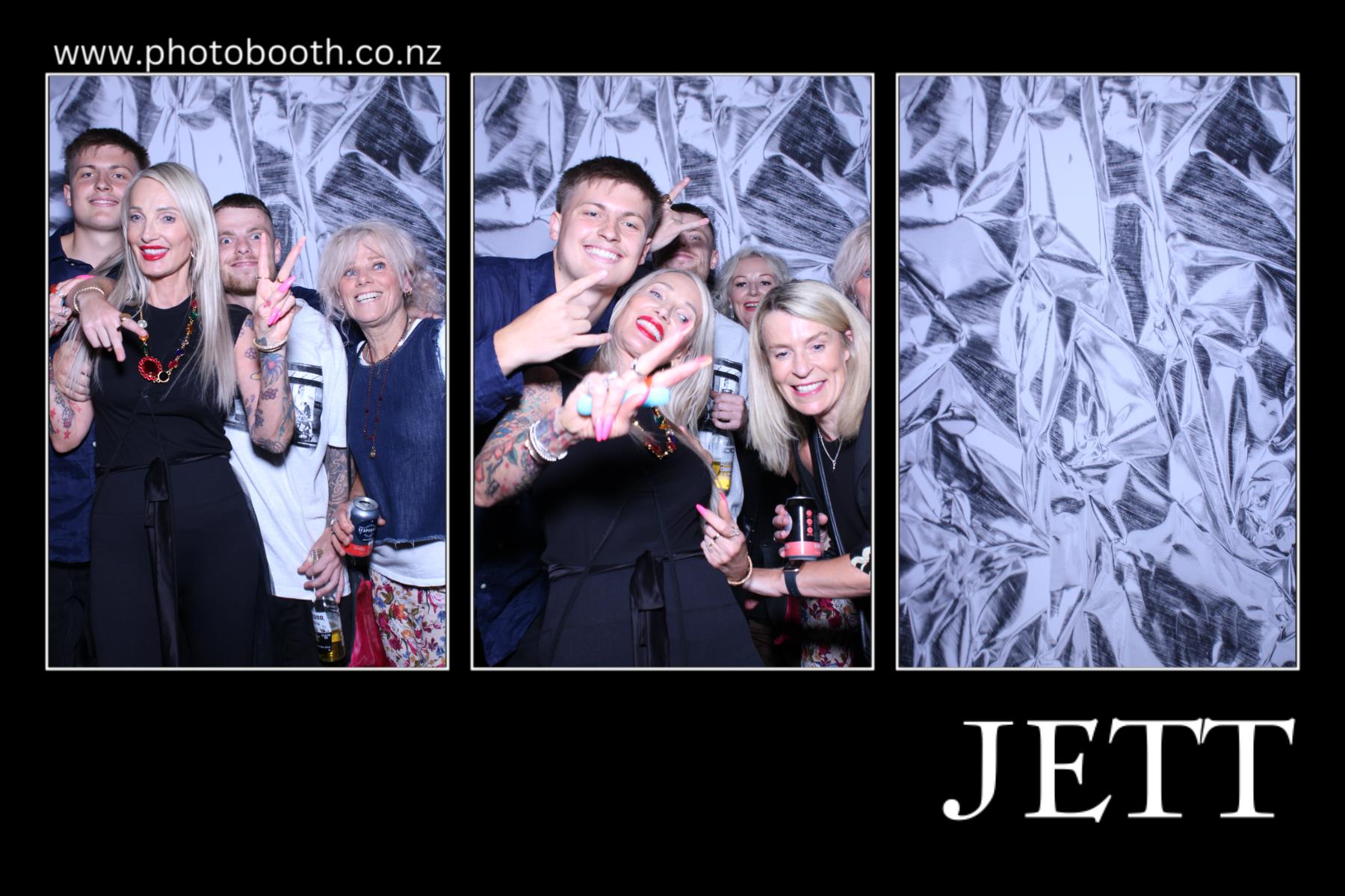 Jett's 21st | View more photos from the event at gallery.photobooth.co.nz/u/SelfieCentral/Jetts-21st
