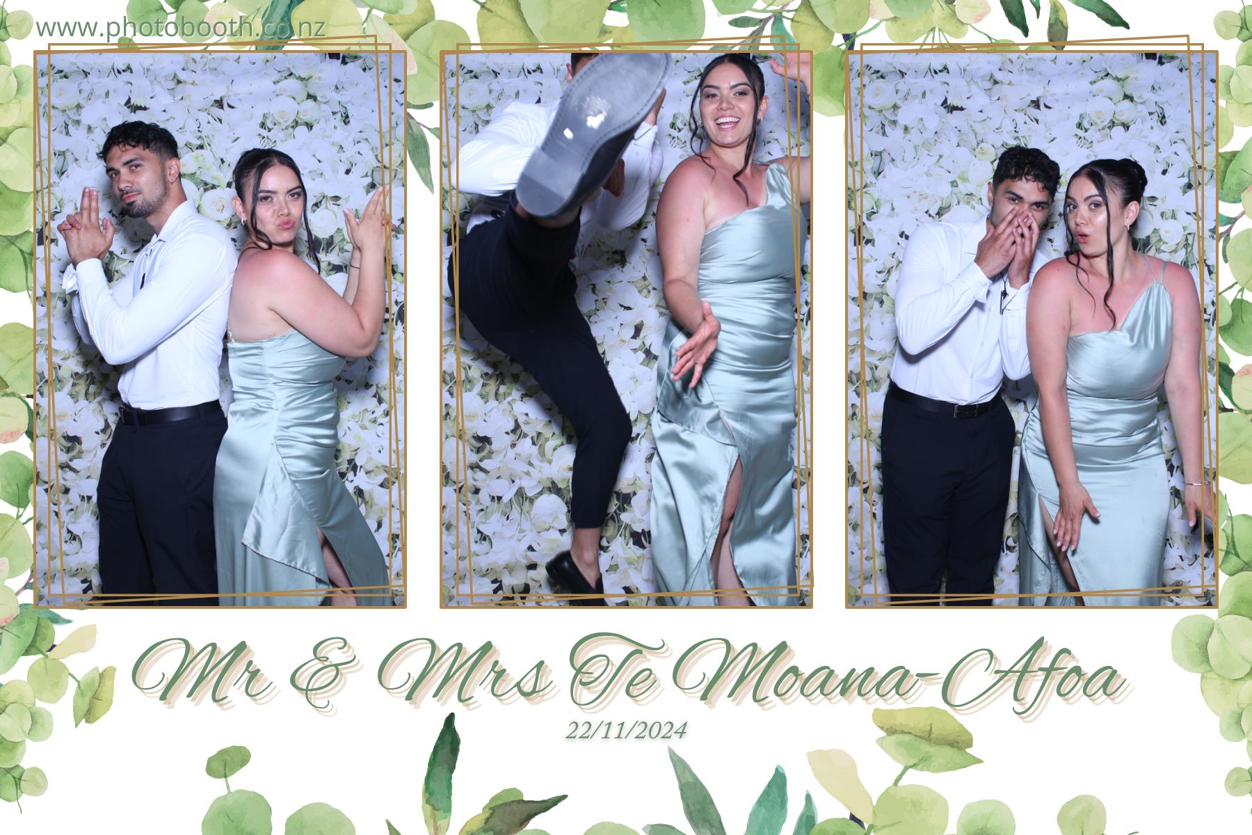 Mr & Mrs Te Moana-Afoa's Wedding | View more photos from the event at gallery.photobooth.co.nz/u/SelfieCentral/Mr-Mrs-Te-Moana-Afoas-Wedding