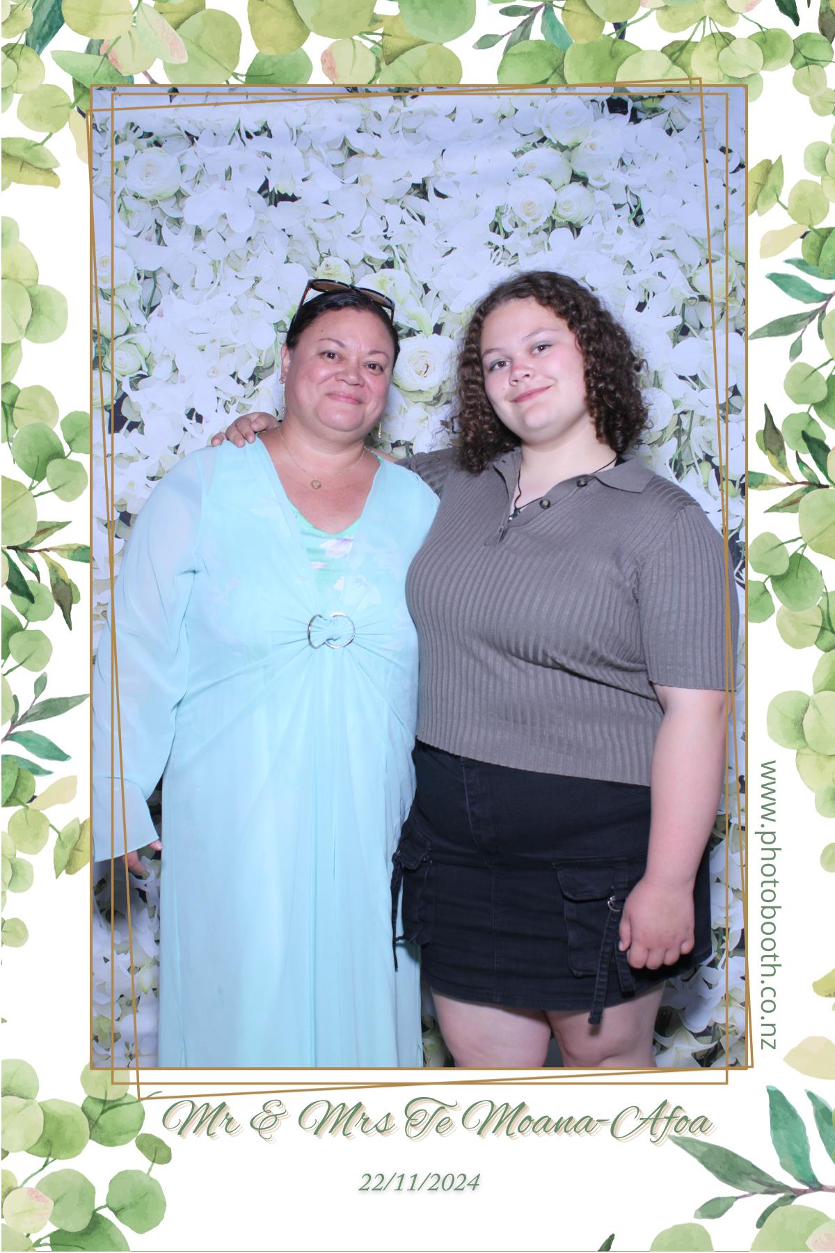 Mr & Mrs Te Moana-Afoa's Wedding | View more photos from the event at gallery.photobooth.co.nz/u/SelfieCentral/Mr-Mrs-Te-Moana-Afoas-Wedding