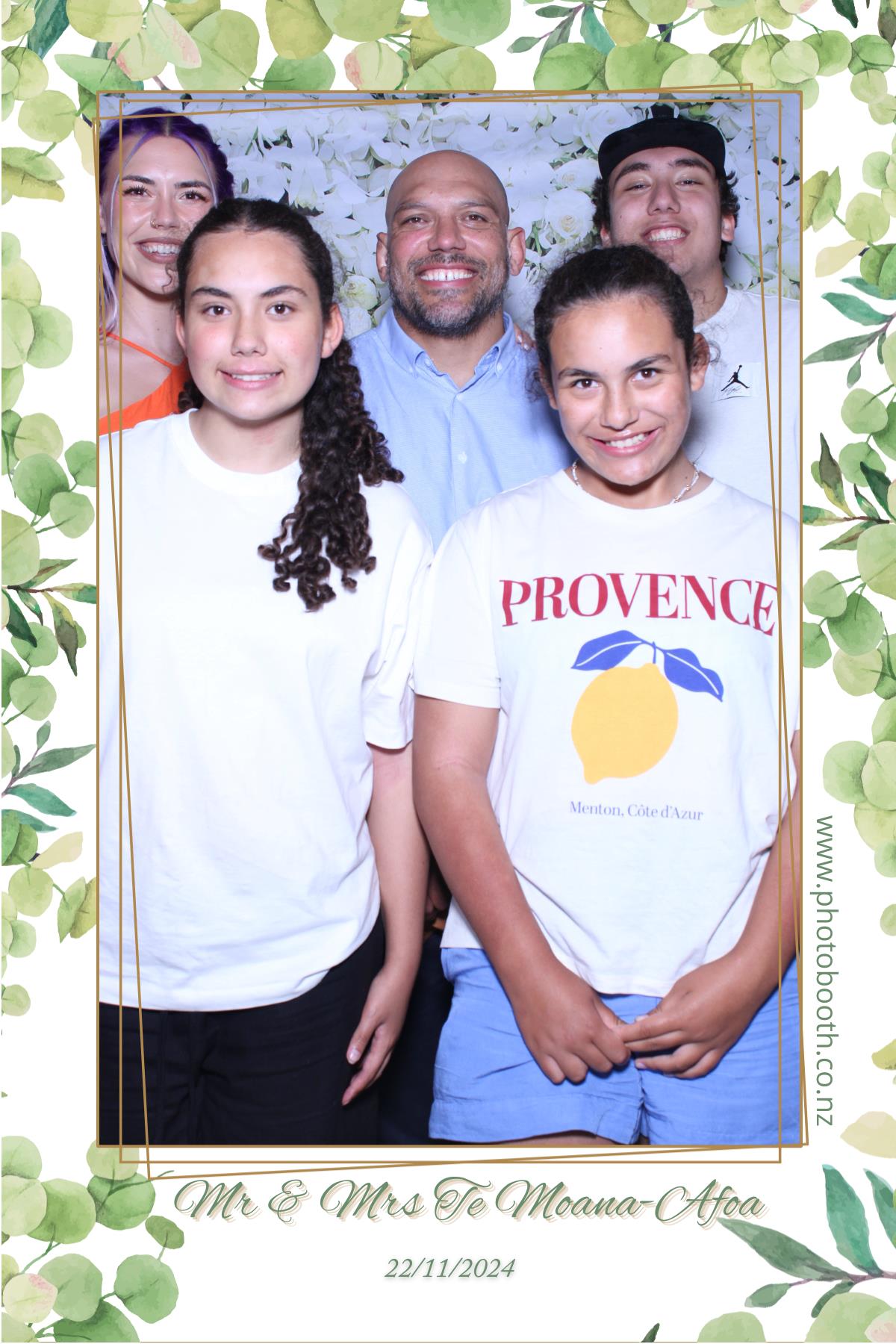 Mr & Mrs Te Moana-Afoa's Wedding | View more photos from the event at gallery.photobooth.co.nz/u/SelfieCentral/Mr-Mrs-Te-Moana-Afoas-Wedding