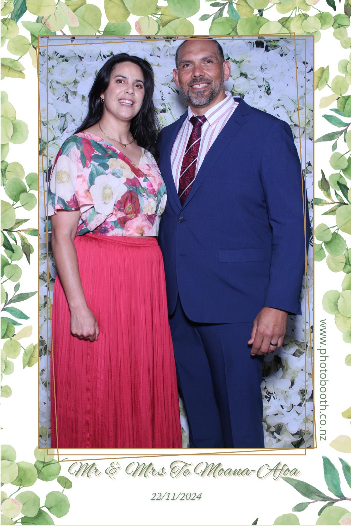 Mr & Mrs Te Moana-Afoa's Wedding | View more photos from the event at gallery.photobooth.co.nz/u/SelfieCentral/Mr-Mrs-Te-Moana-Afoas-Wedding