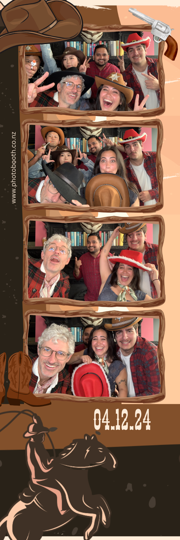 PHD Media Christmas Party | View more photos from the event at gallery.photobooth.co.nz/u/SelfieCentral/PHD-Media-Christmas-Party