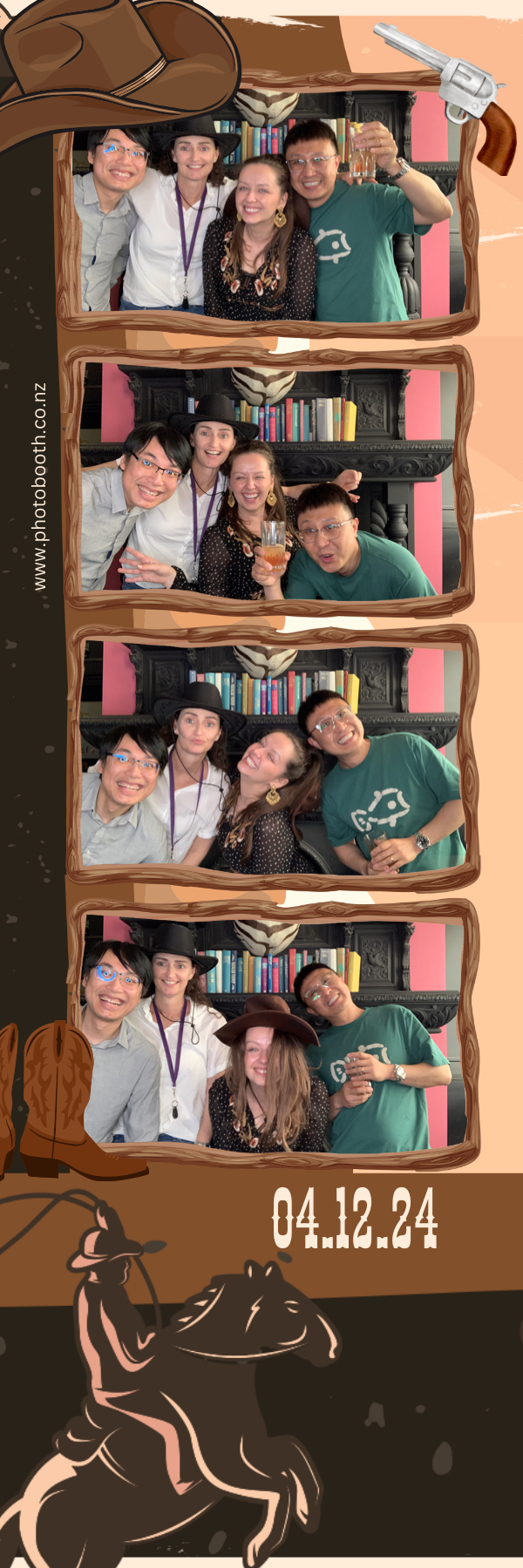 PHD Media Christmas Party | View more photos from the event at gallery.photobooth.co.nz/u/SelfieCentral/PHD-Media-Christmas-Party