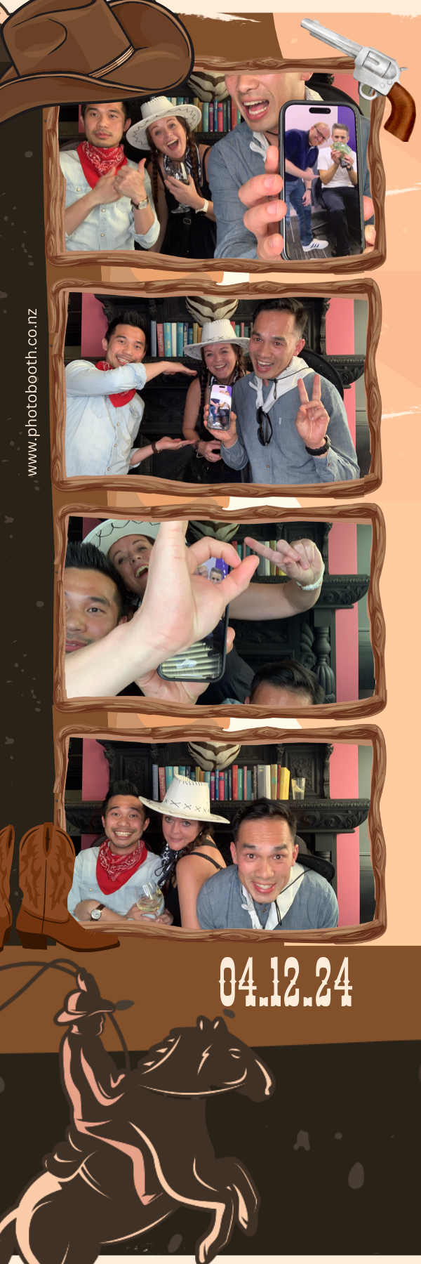 PHD Media Christmas Party | View more photos from the event at gallery.photobooth.co.nz/u/SelfieCentral/PHD-Media-Christmas-Party