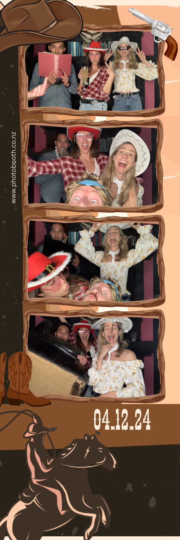 PHD Media Christmas Party | View more photos from the event at gallery.photobooth.co.nz/u/SelfieCentral/PHD-Media-Christmas-Party