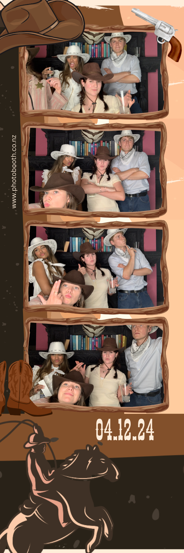 PHD Media Christmas Party | View more photos from the event at gallery.photobooth.co.nz/u/SelfieCentral/PHD-Media-Christmas-Party