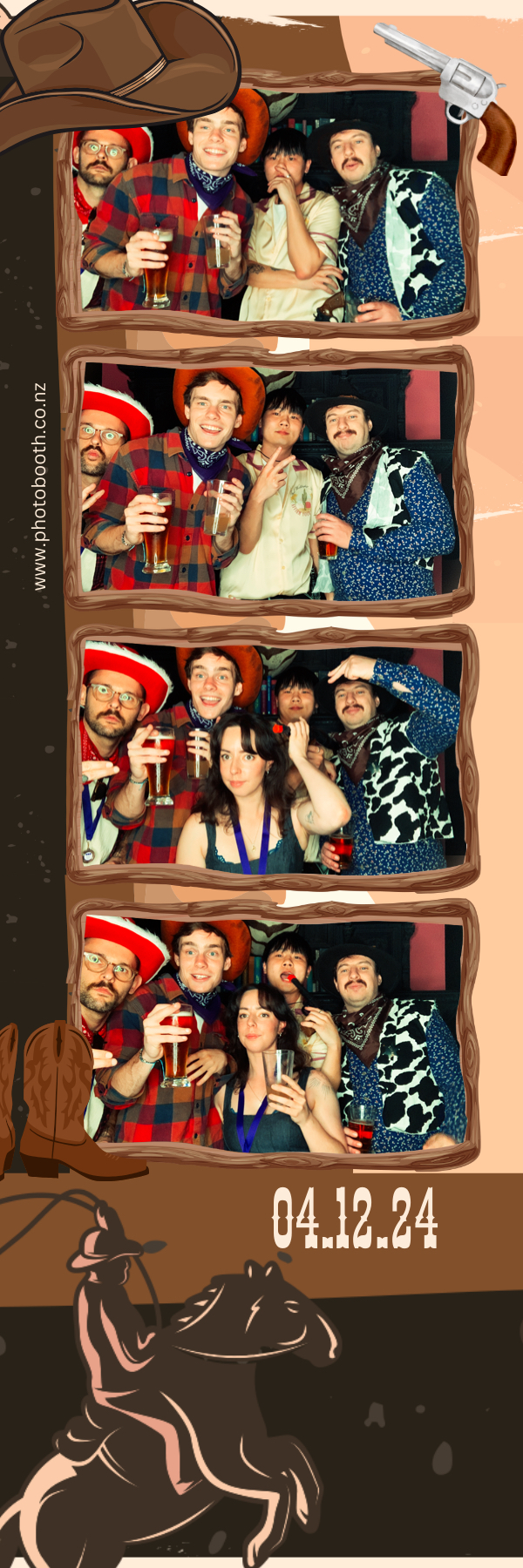 PHD Media Christmas Party | View more photos from the event at gallery.photobooth.co.nz/u/SelfieCentral/PHD-Media-Christmas-Party