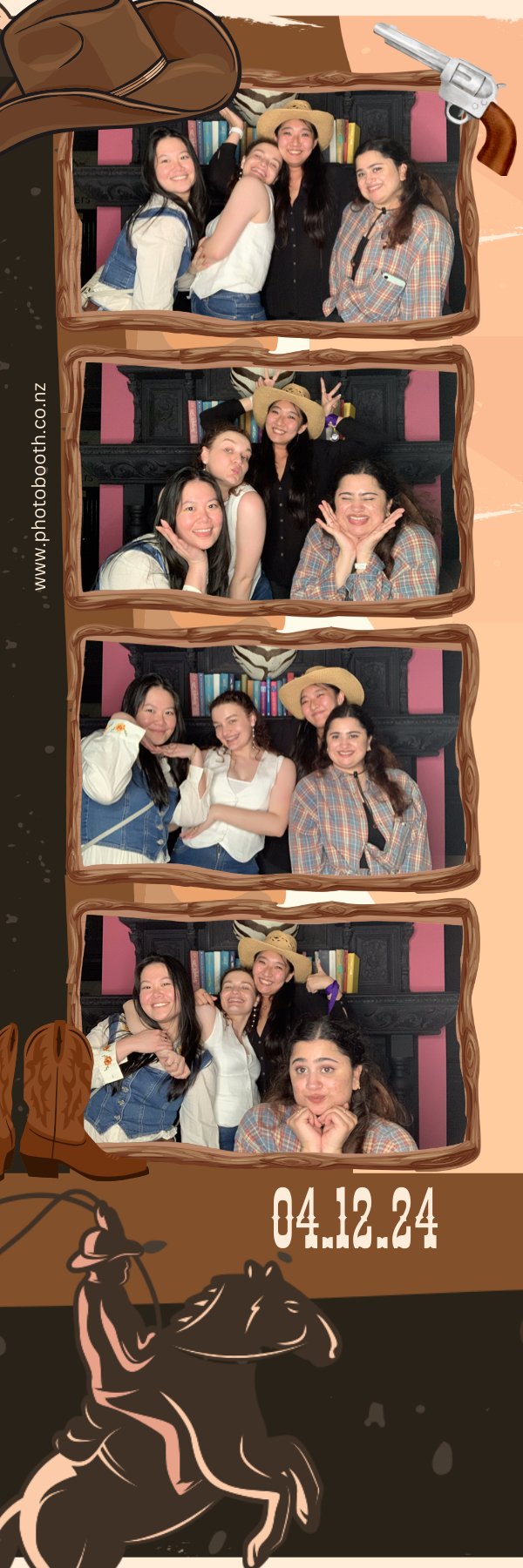 PHD Media Christmas Party | View more photos from the event at gallery.photobooth.co.nz/u/SelfieCentral/PHD-Media-Christmas-Party