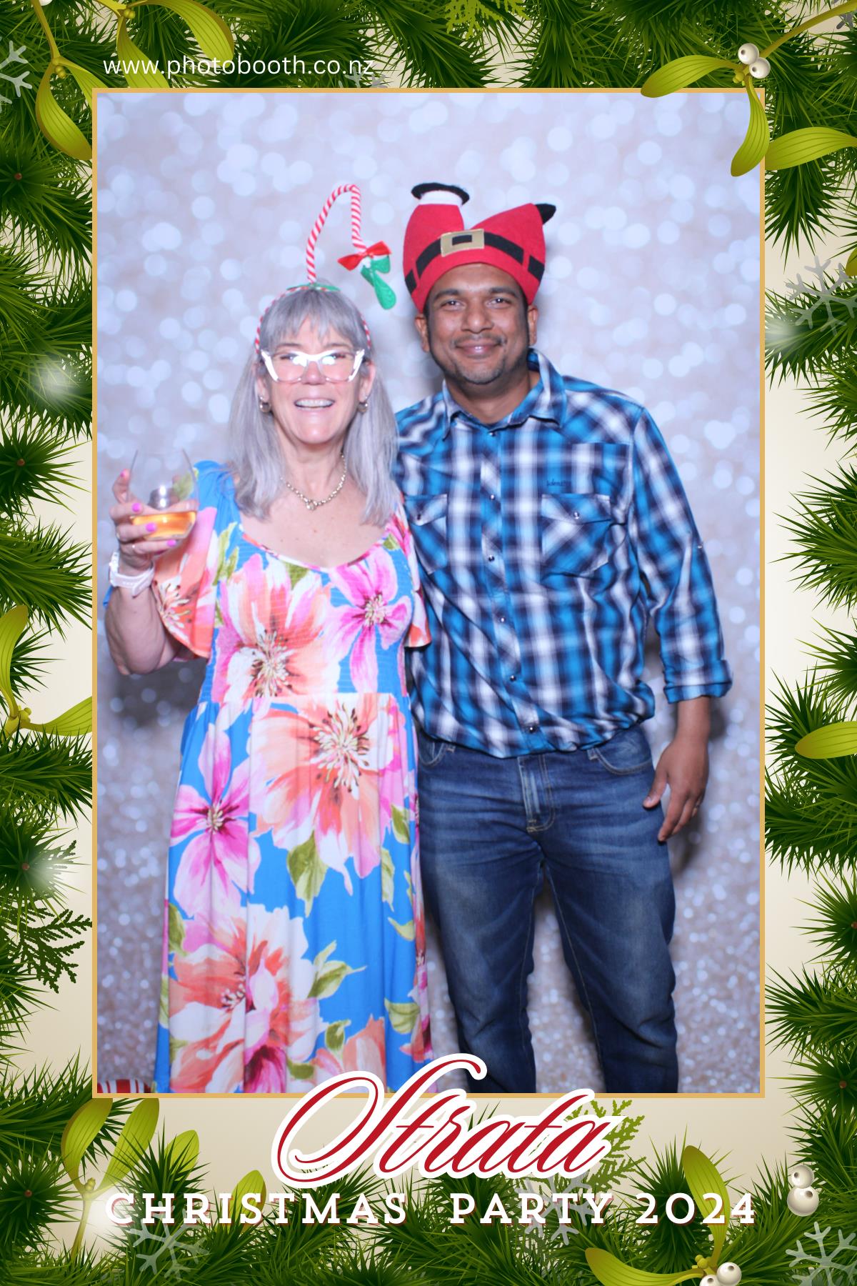 Strata Christmas Party | View more photos from the event at gallery.photobooth.co.nz/u/SelfieCentral/Strata-Christmas-Party