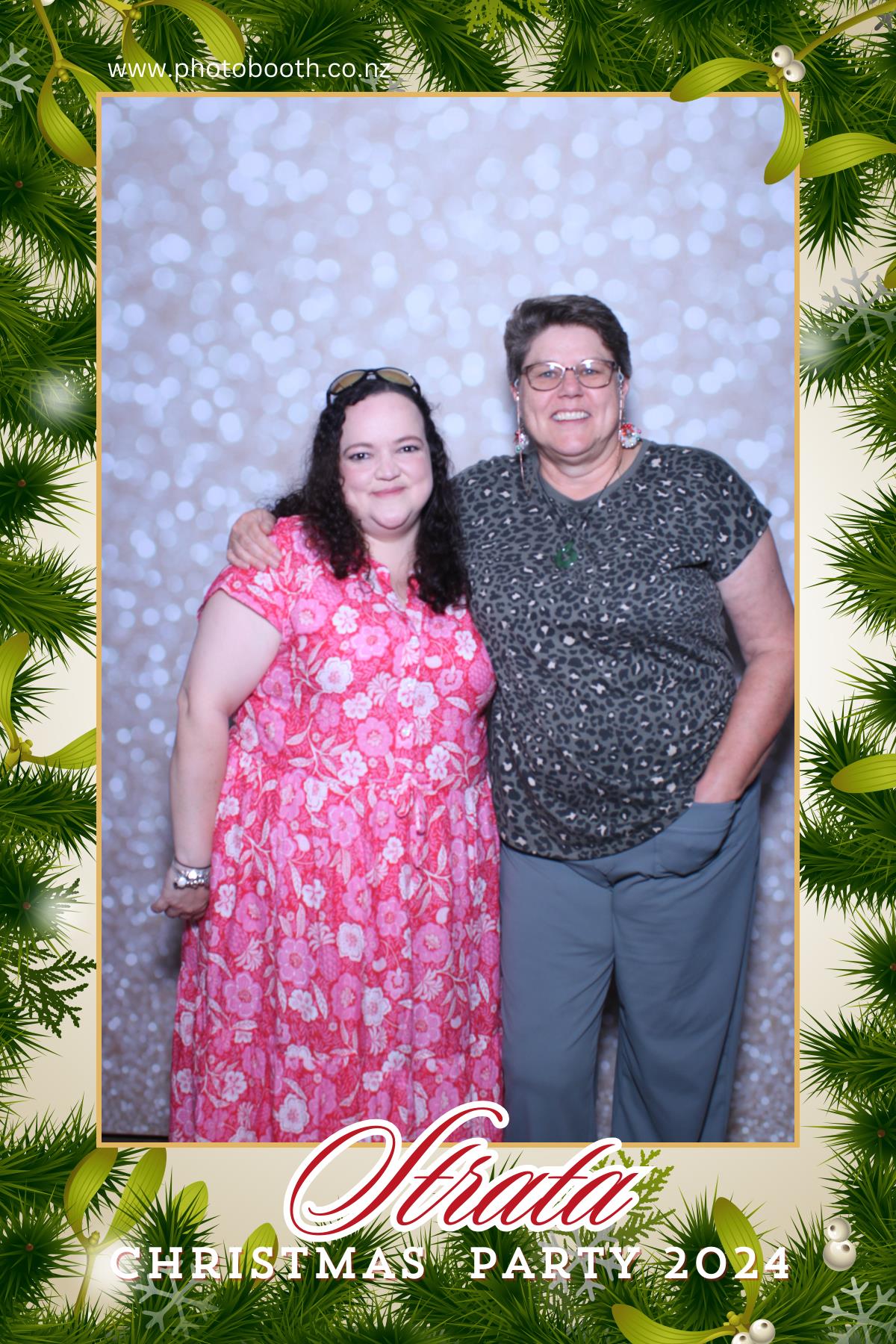 Strata Christmas Party | View more photos from the event at gallery.photobooth.co.nz/u/SelfieCentral/Strata-Christmas-Party