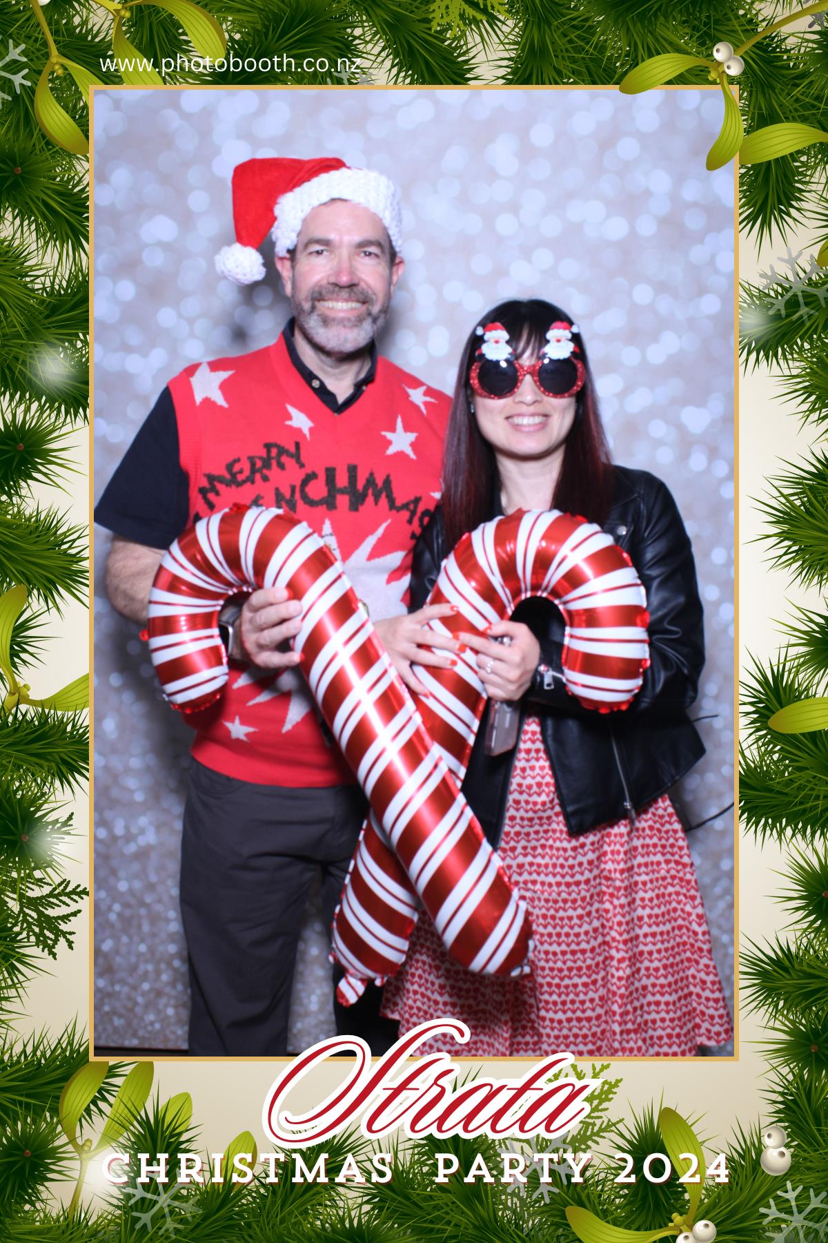 Strata Christmas Party | View more photos from the event at gallery.photobooth.co.nz/u/SelfieCentral/Strata-Christmas-Party