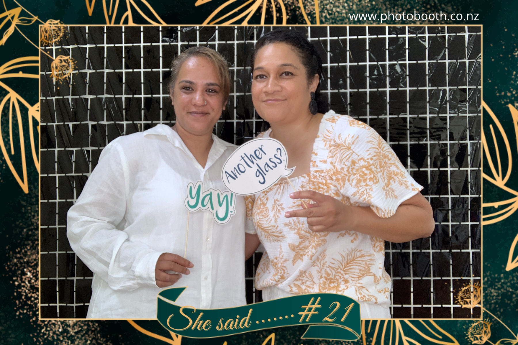 Tara's 21st | View more photos from the event at gallery.photobooth.co.nz/u/SelfieCentral/Taras-21st