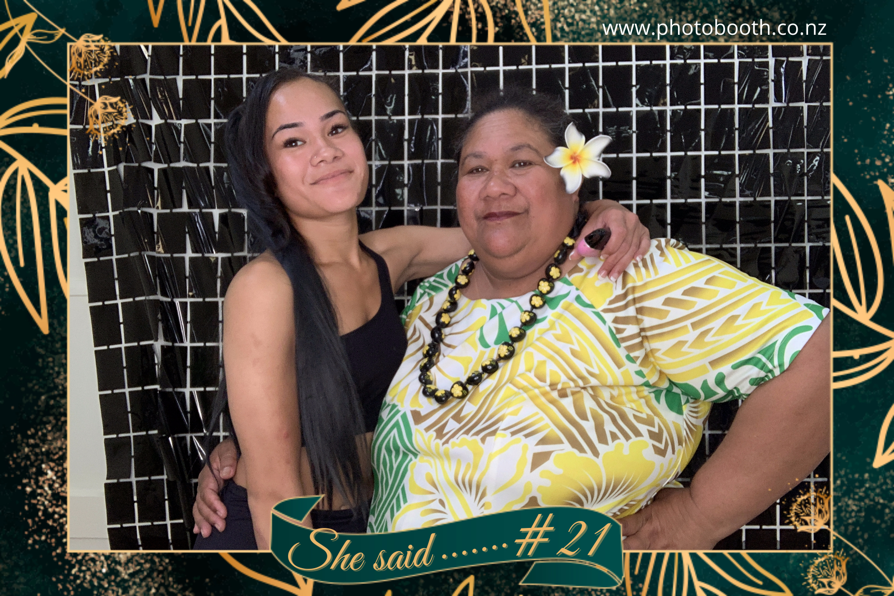 Tara's 21st | View more photos from the event at gallery.photobooth.co.nz/u/SelfieCentral/Taras-21st