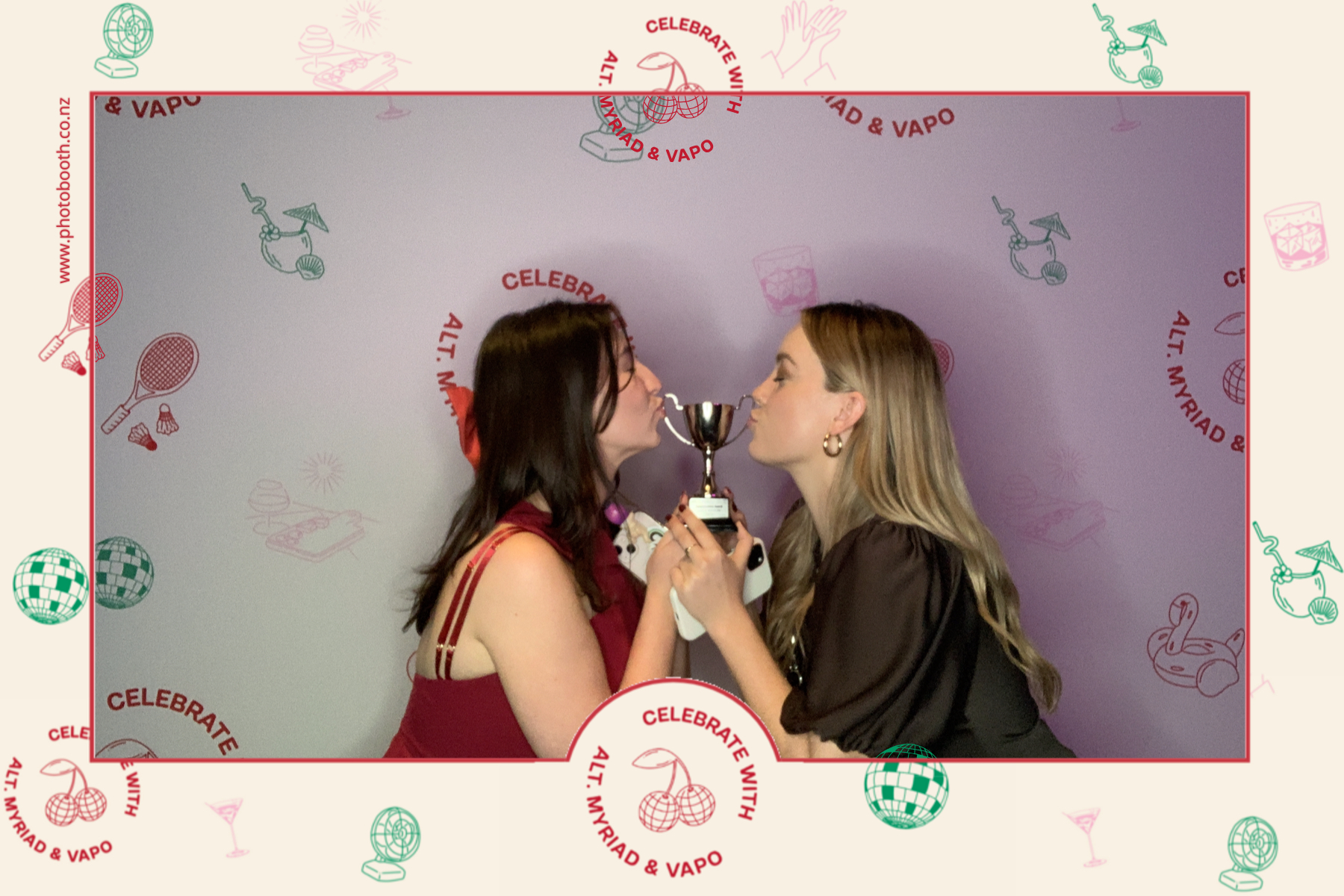 Vapo EOY | View more photos from the event at gallery.photobooth.co.nz/u/SelfieCentral/Vapo-EOY