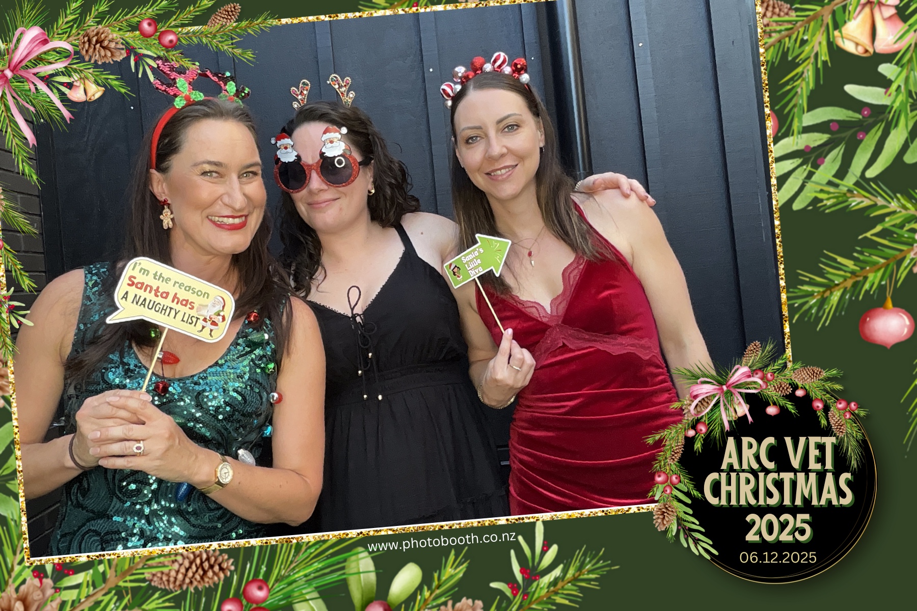 ARC Vets Xmas Party | View more photos from the event at gallery.photobooth.co.nz/u/SelfieCentral/ARC-Vets-Xmas-Party